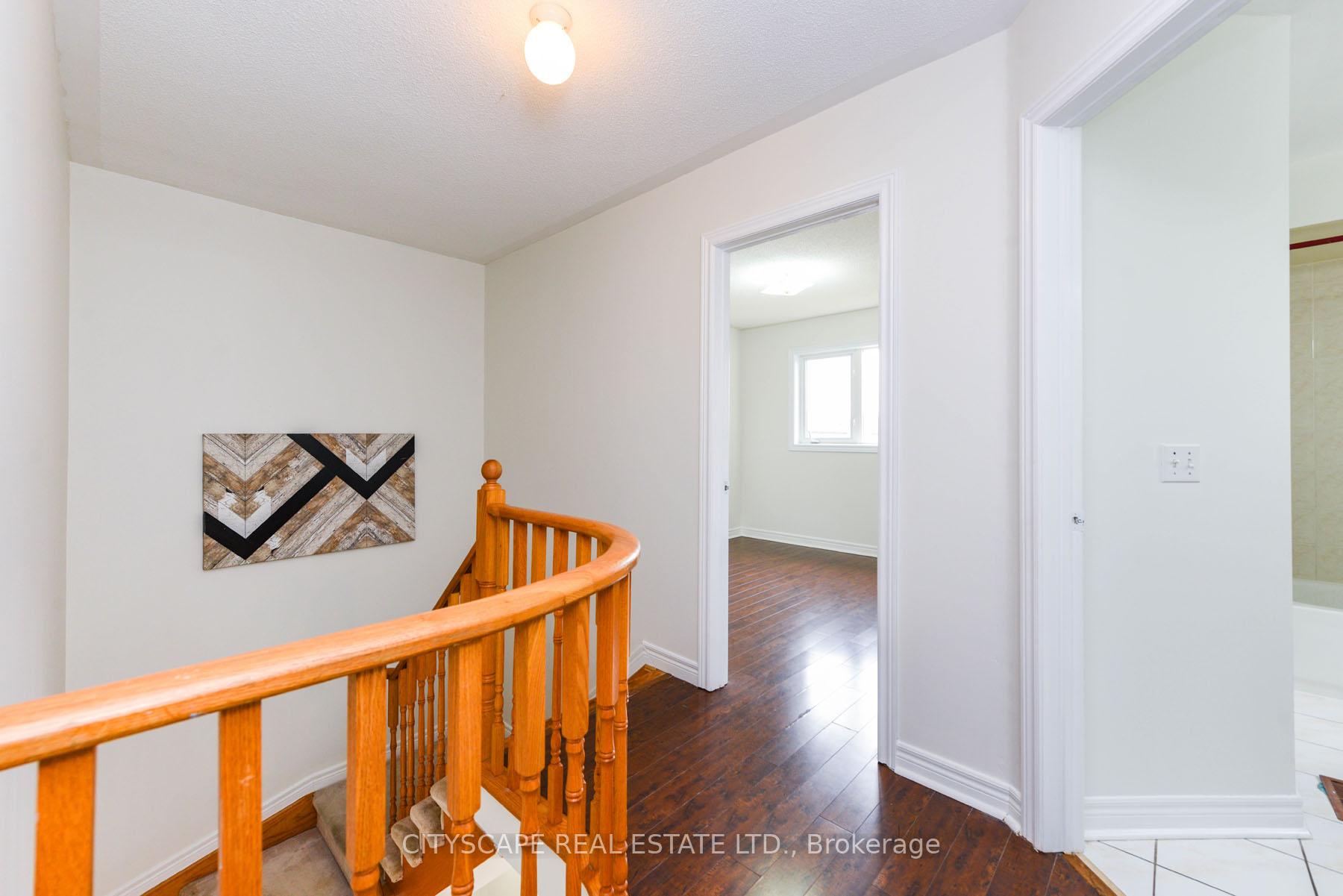 Photo 18 of 56 Checkerberry Crescent, Brampton, Sandringham-Wellington — HOMEH