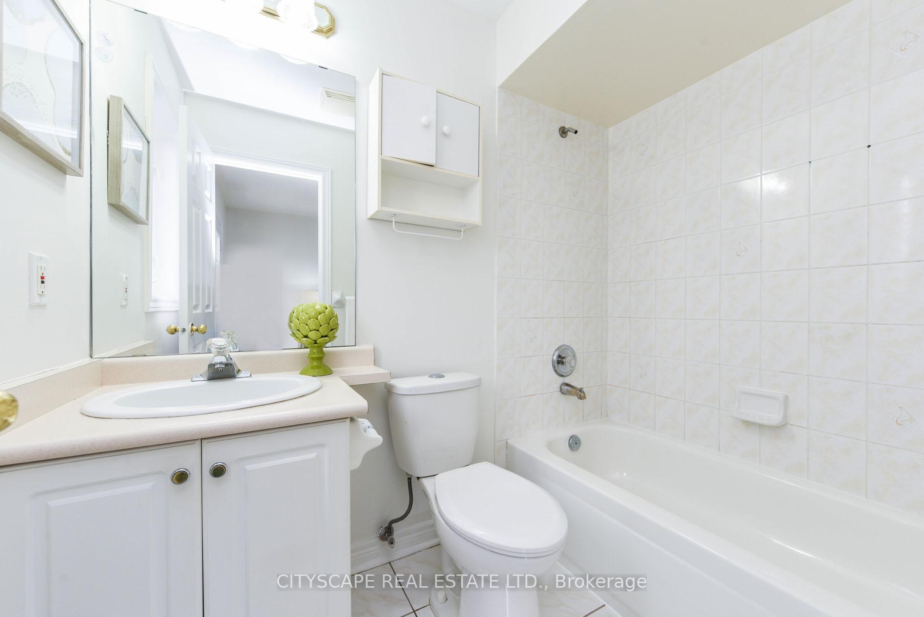 Photo 45 of 56 Checkerberry Crescent, Brampton, Sandringham-Wellington — HOMEH