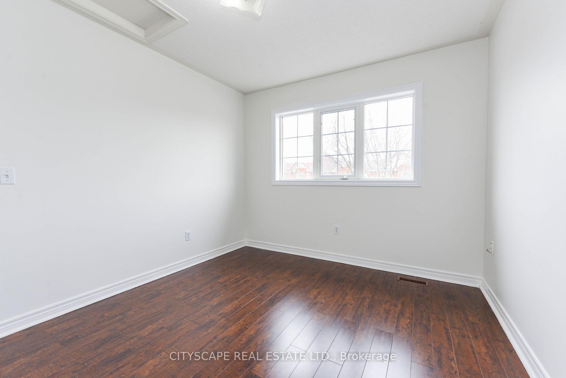 Photo 47 of 56 Checkerberry Crescent, Brampton, Sandringham-Wellington — HOMEH