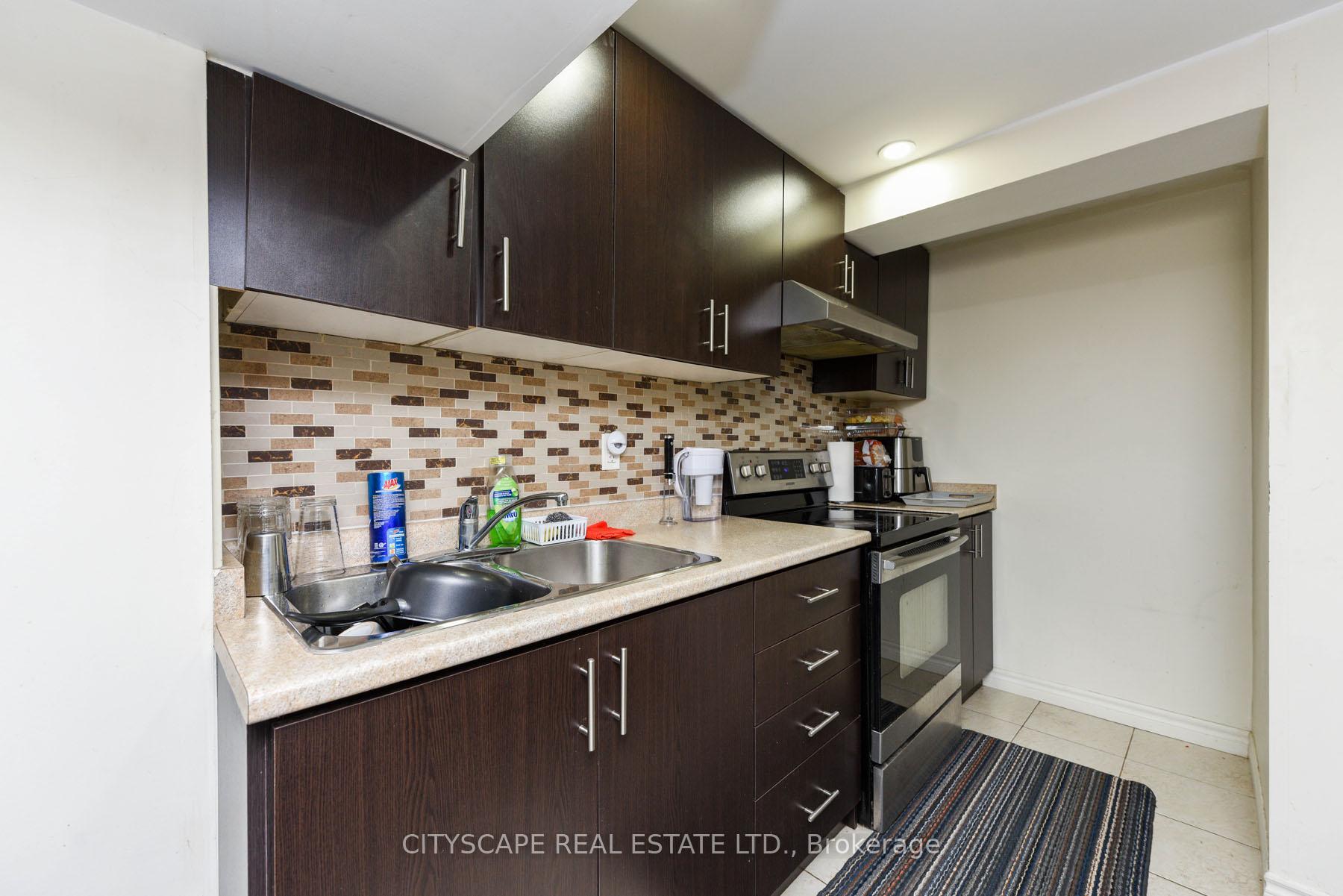Photo 49 of 56 Checkerberry Crescent, Brampton, Sandringham-Wellington — HOMEH