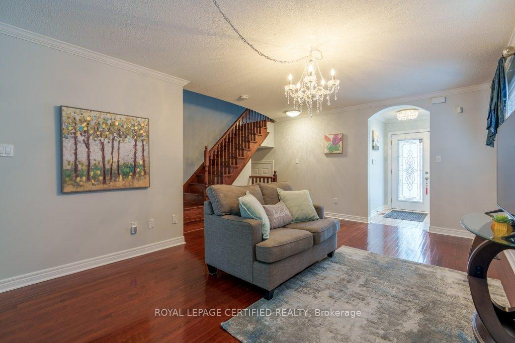 Photo 9 of 18 Newark Way, Brampton, Fletcher's Meadow — HOMEH