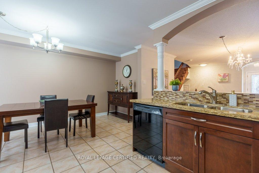 Photo 13 of 18 Newark Way, Brampton, Fletcher's Meadow — HOMEH