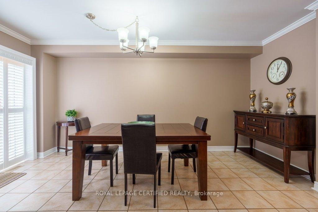 Photo 15 of 18 Newark Way, Brampton, Fletcher's Meadow — HOMEH