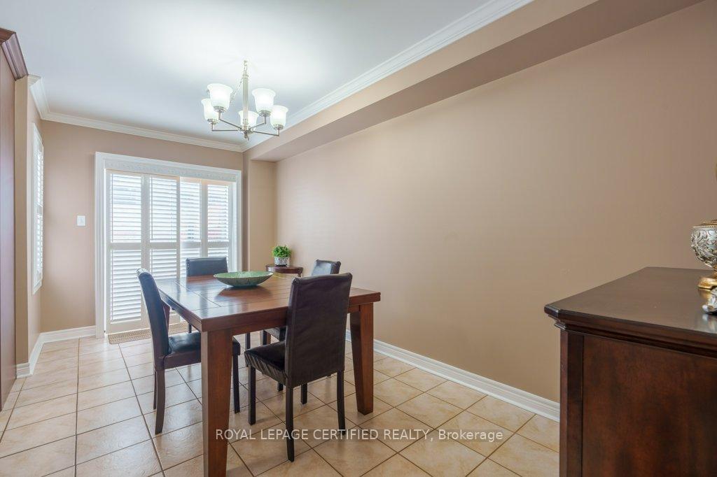 Photo 16 of 18 Newark Way, Brampton, Fletcher's Meadow — HOMEH
