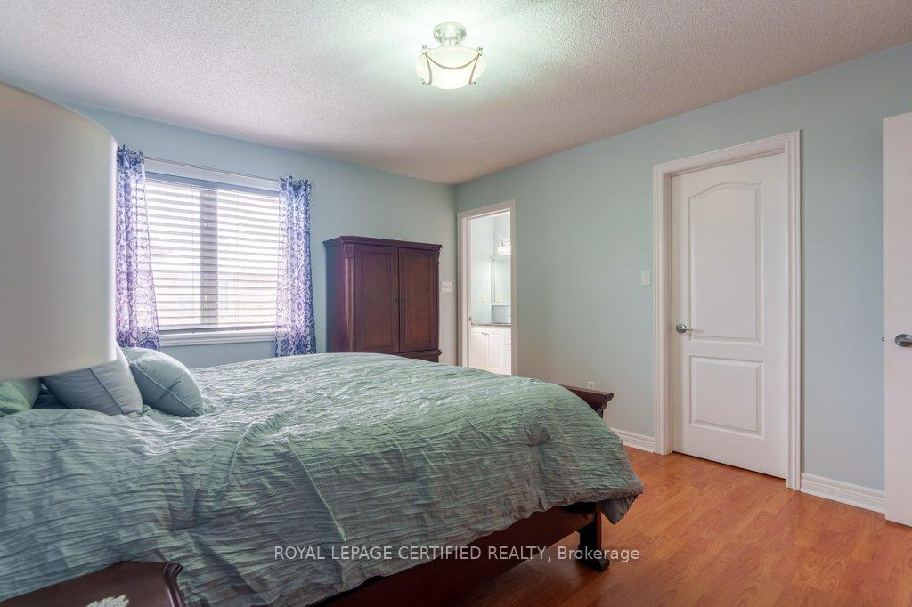 Photo 29 of 18 Newark Way, Brampton, Fletcher's Meadow — HOMEH
