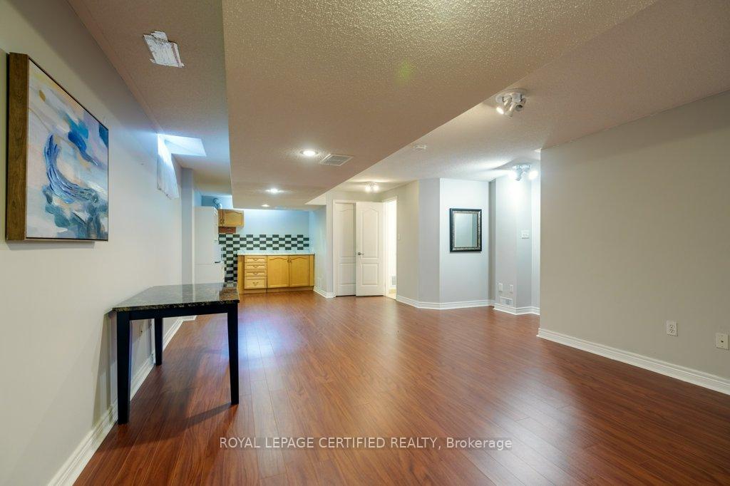 Photo 31 of 18 Newark Way, Brampton, Fletcher's Meadow — HOMEH
