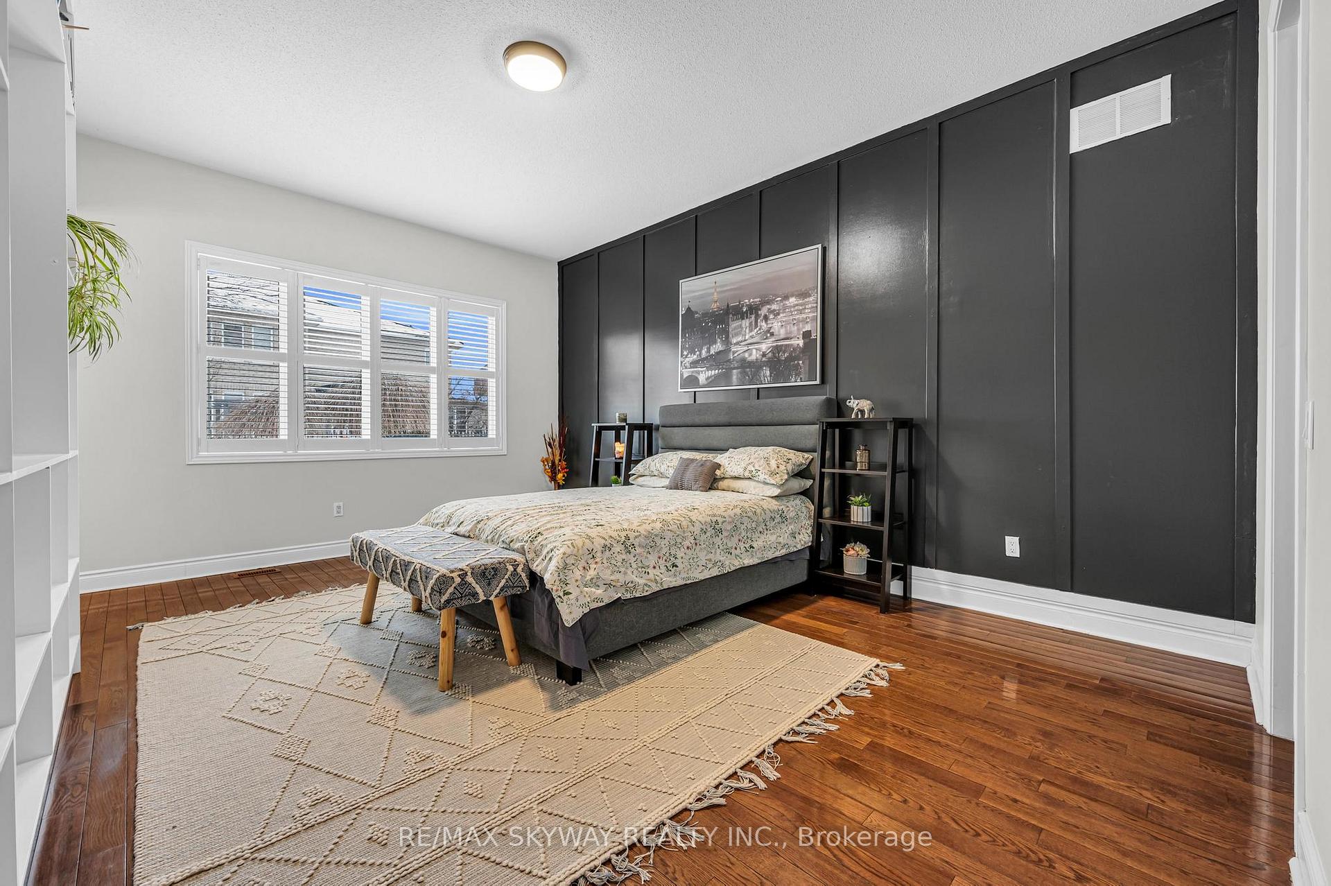 Photo 17 of 9 Louvre Circle N, Brampton, Vales of Castlemore North — HOMEH