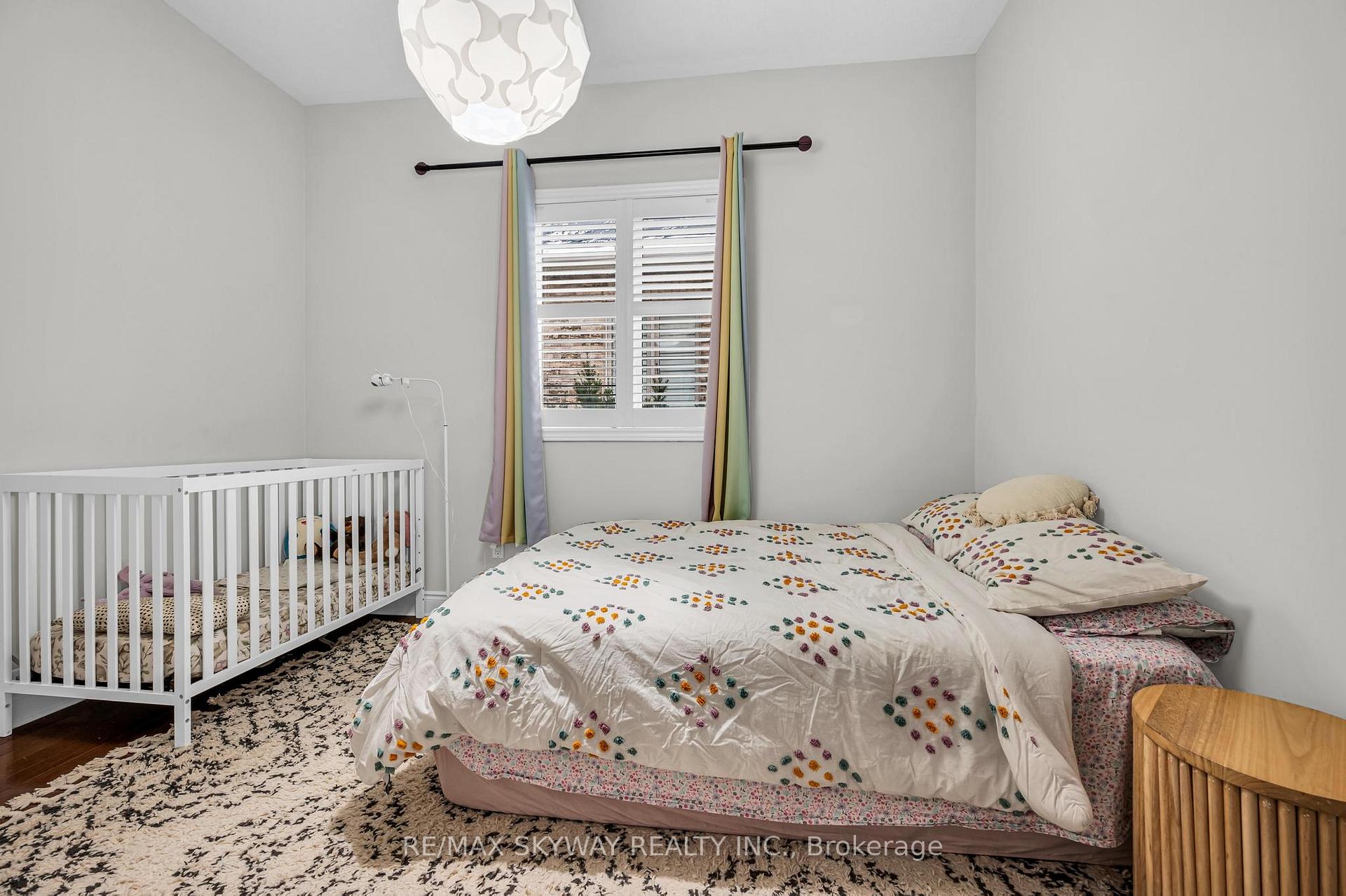 Photo 22 of 9 Louvre Circle N, Brampton, Vales of Castlemore North — HOMEH