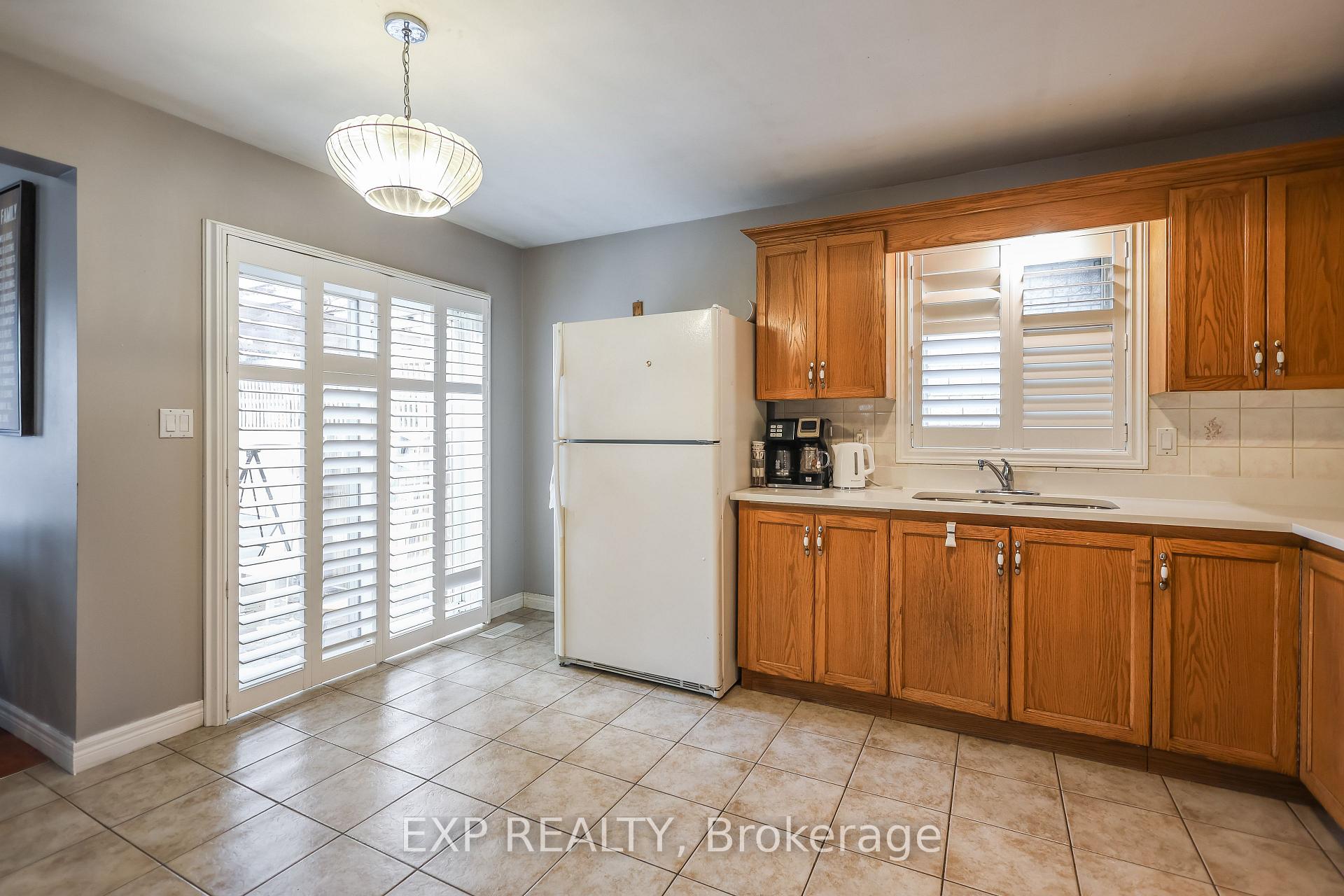 Photo 8 of 70 Massena Drive, Hamilton, Barnstown — HOMEH