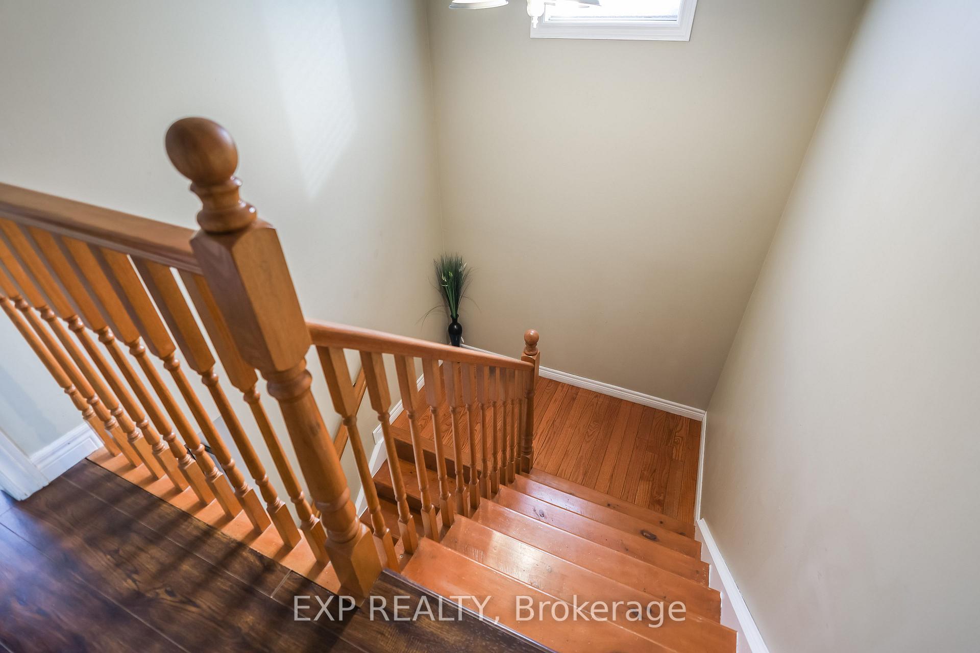Photo 10 of 70 Massena Drive, Hamilton, Barnstown — HOMEH