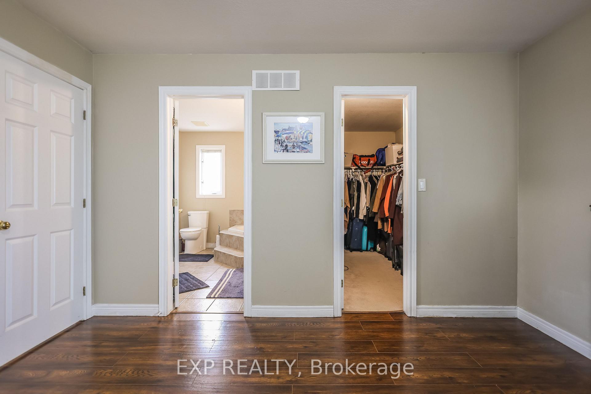 Photo 13 of 70 Massena Drive, Hamilton, Barnstown — HOMEH