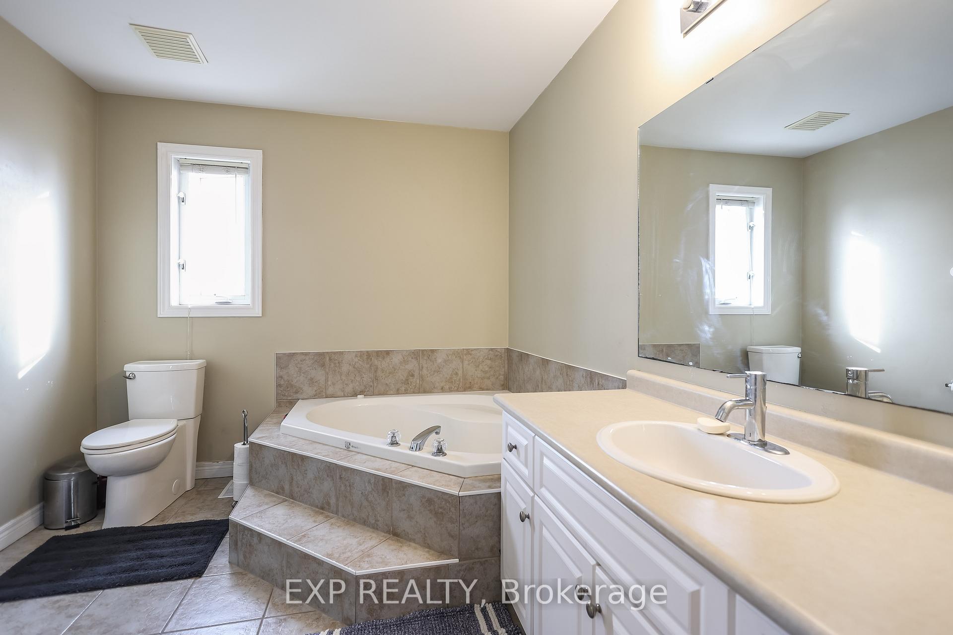 Photo 14 of 70 Massena Drive, Hamilton, Barnstown — HOMEH
