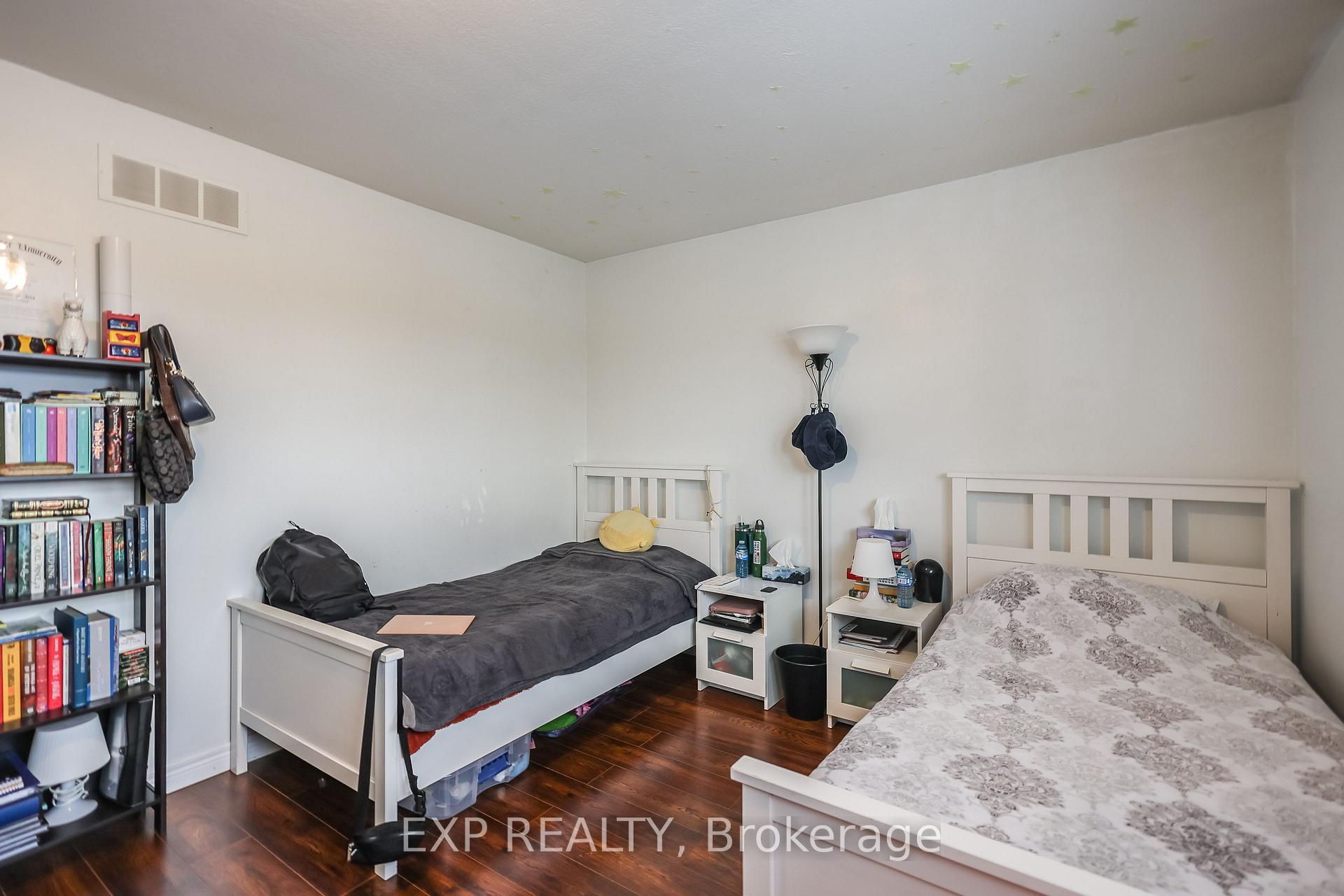 Photo 17 of 70 Massena Drive, Hamilton, Barnstown — HOMEH