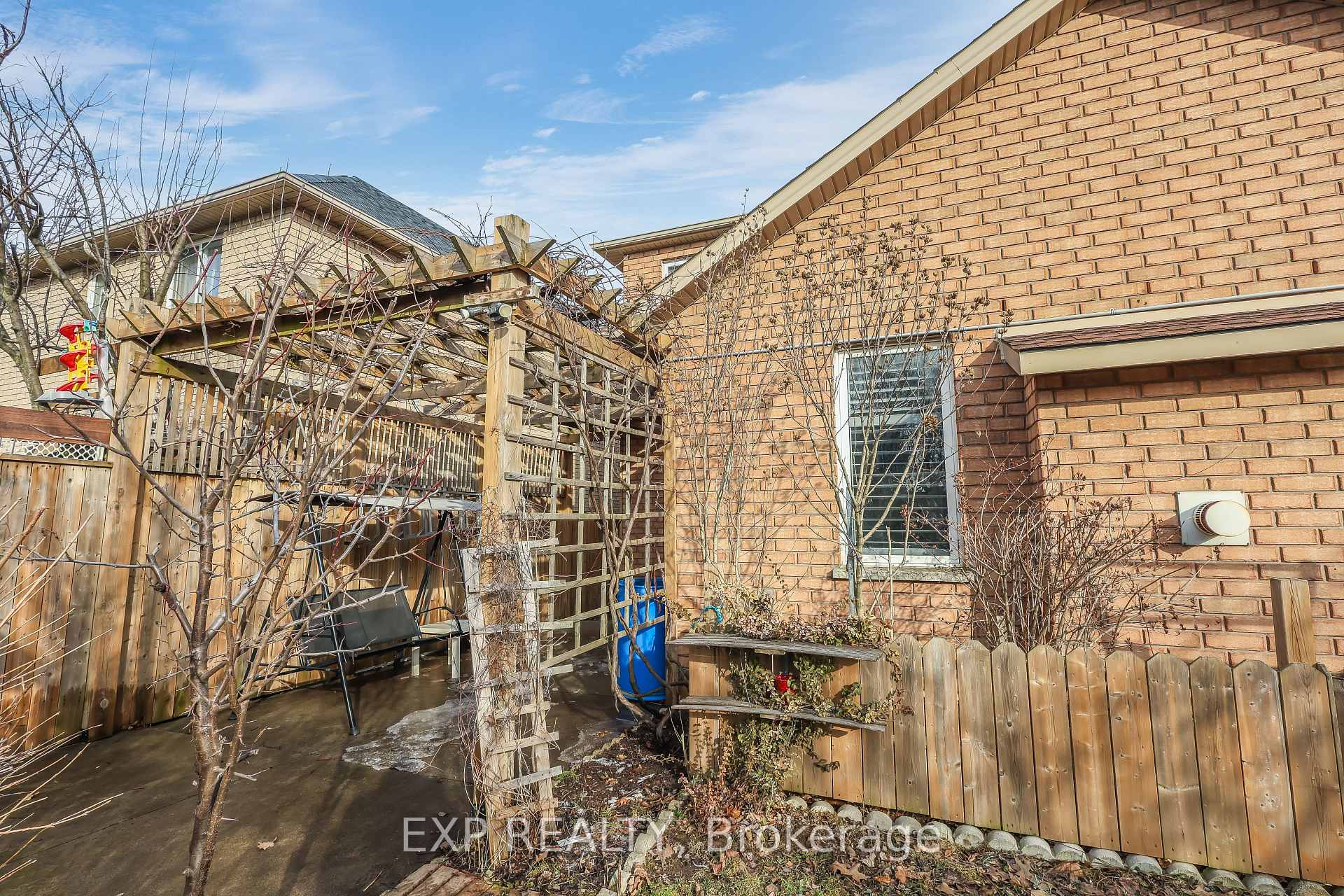 Photo 24 of 70 Massena Drive, Hamilton, Barnstown — HOMEH