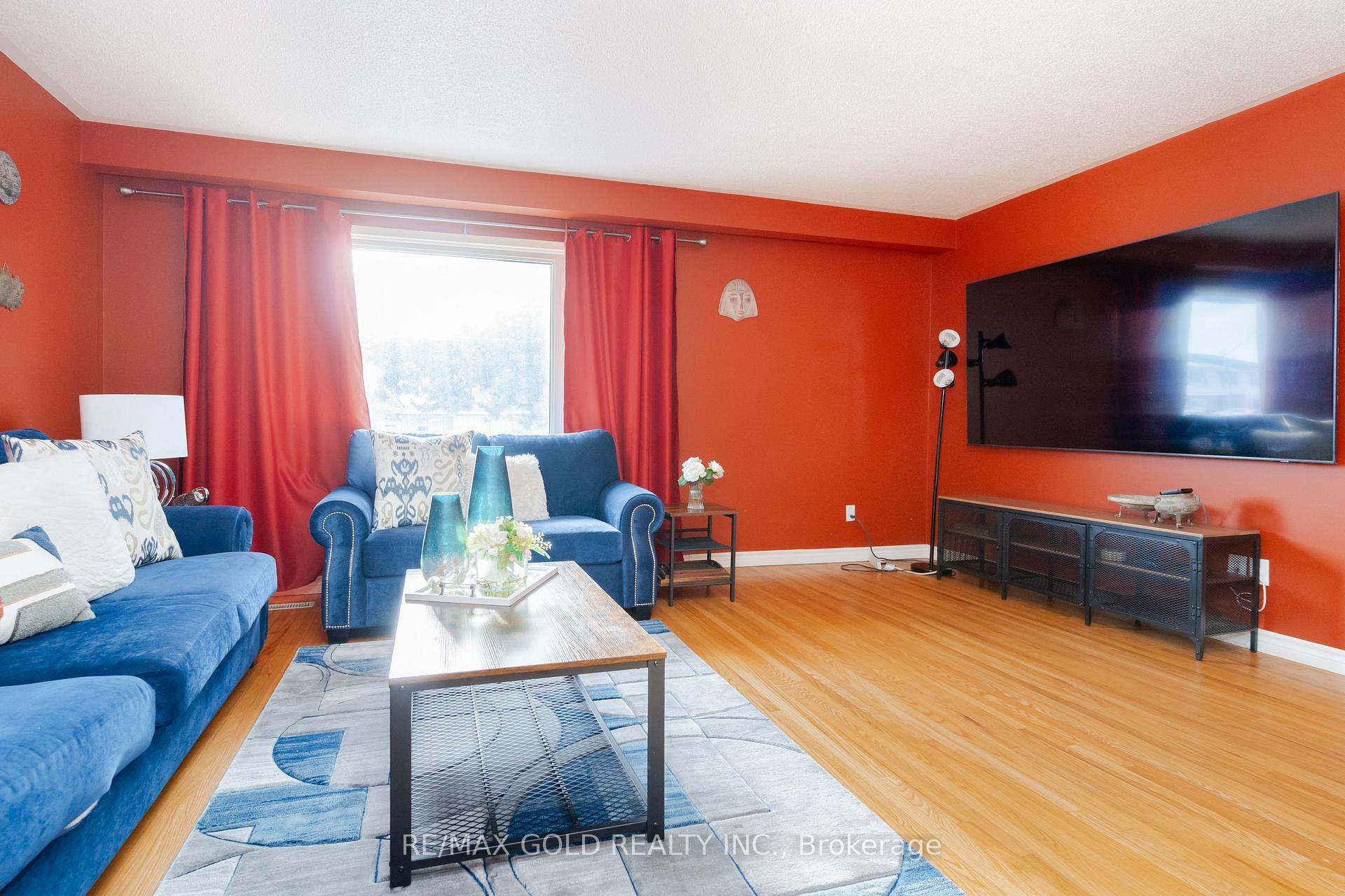 Photo 14 of 17 Edenridge Drive, Brampton, Southgate — HOMEH