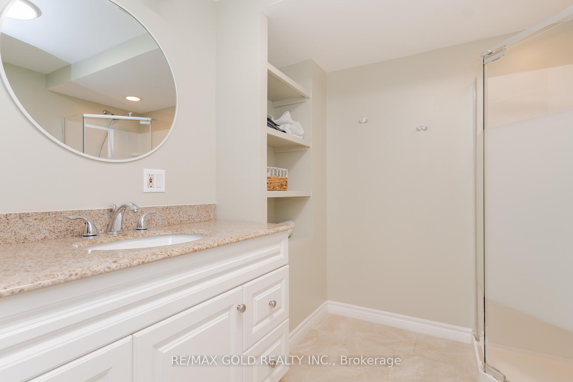 Photo 34 of 17 Edenridge Drive, Brampton, Southgate — HOMEH