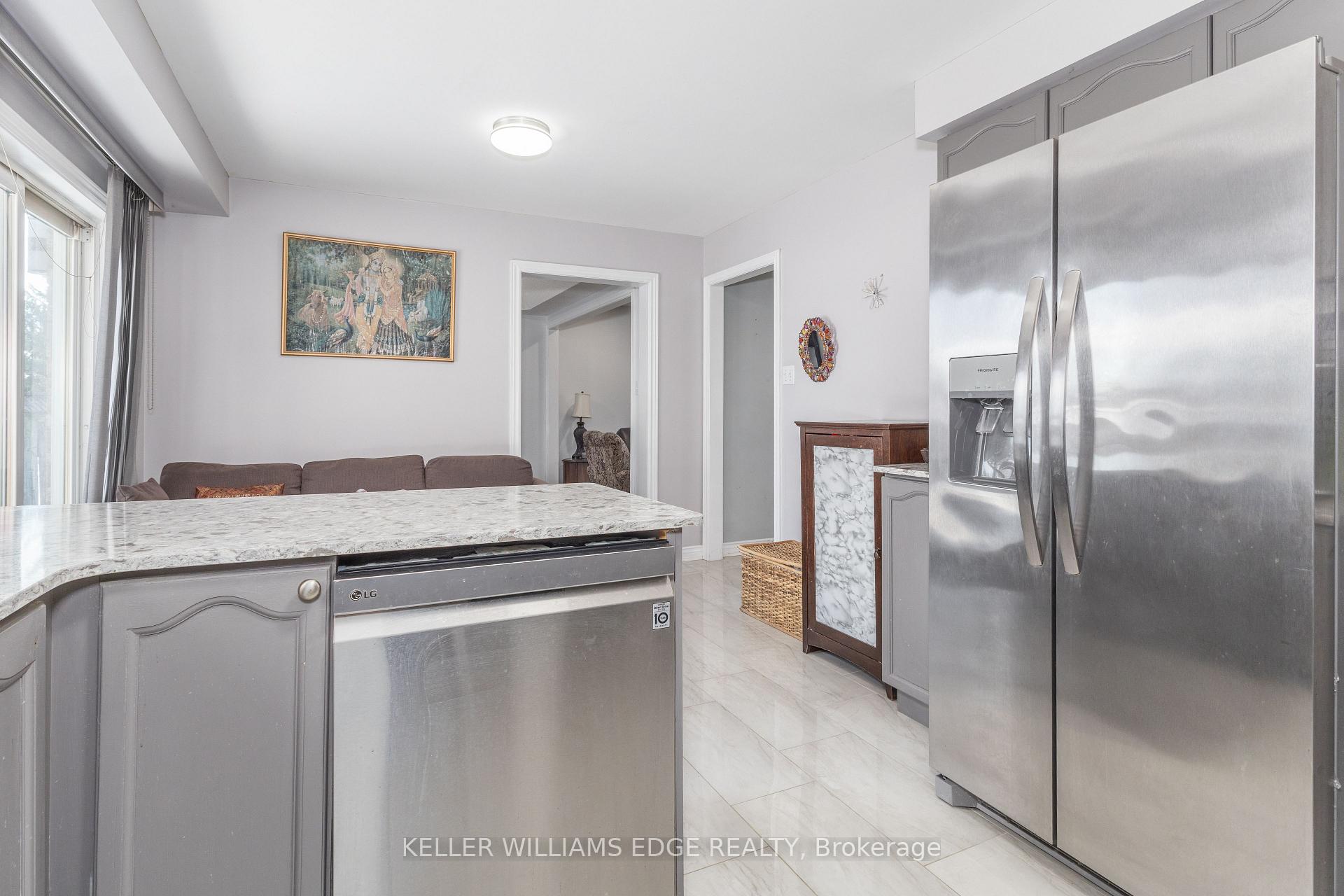 Photo 13 of 47 Heathfield Crescent, Hamilton, Waterdown — HOMEH