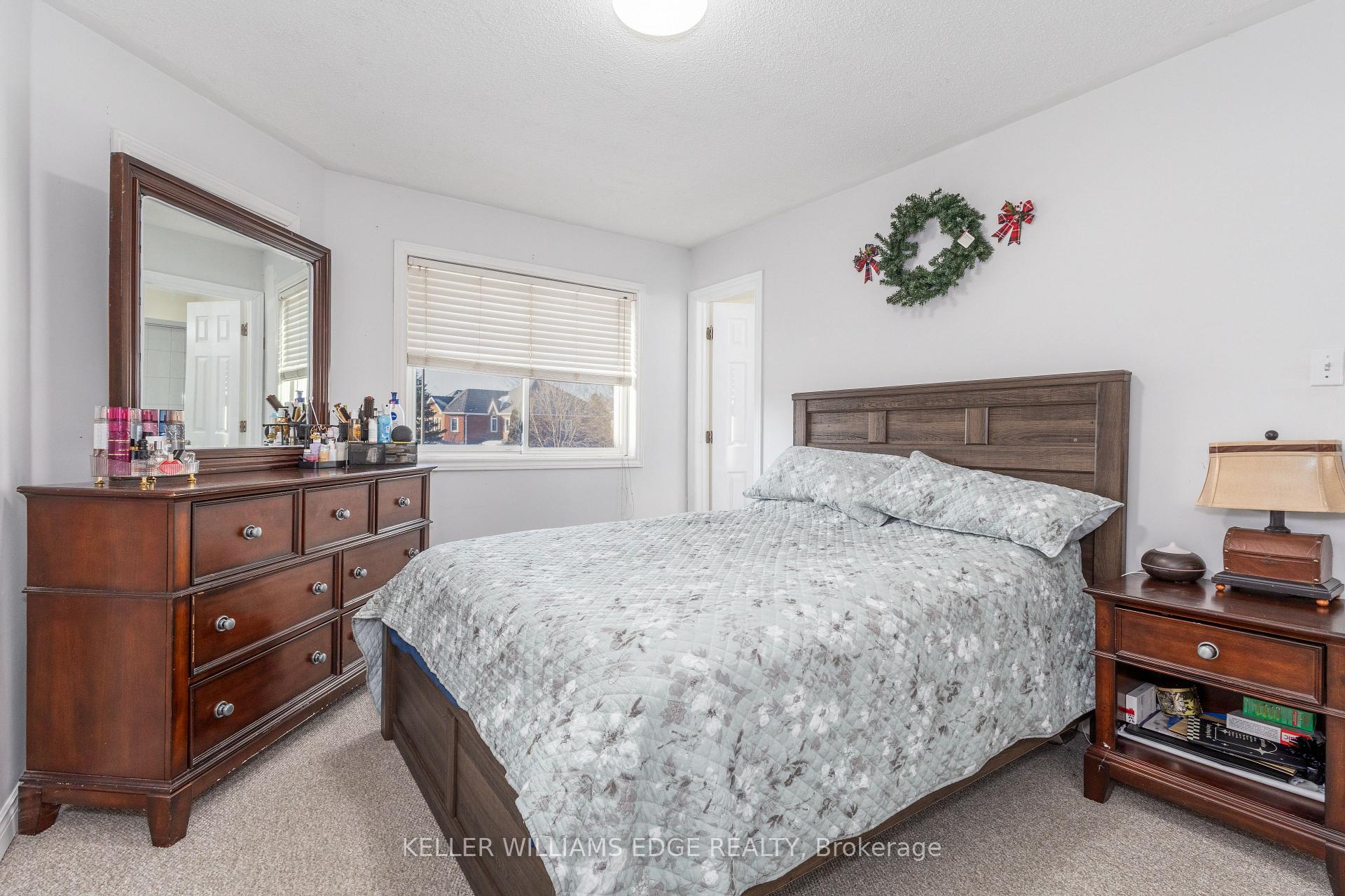 Photo 15 of 47 Heathfield Crescent, Hamilton, Waterdown — HOMEH