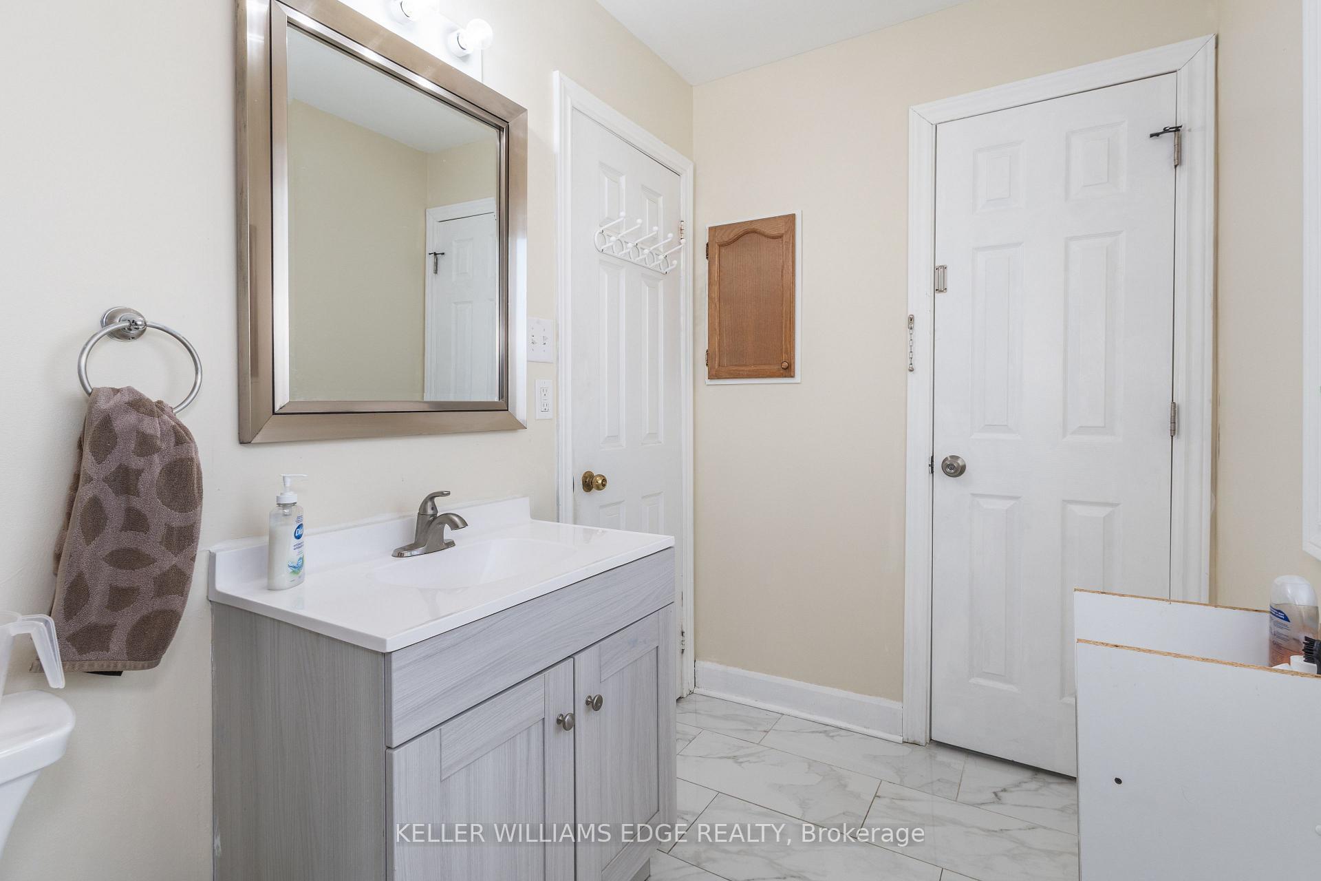 Photo 19 of 47 Heathfield Crescent, Hamilton, Waterdown — HOMEH