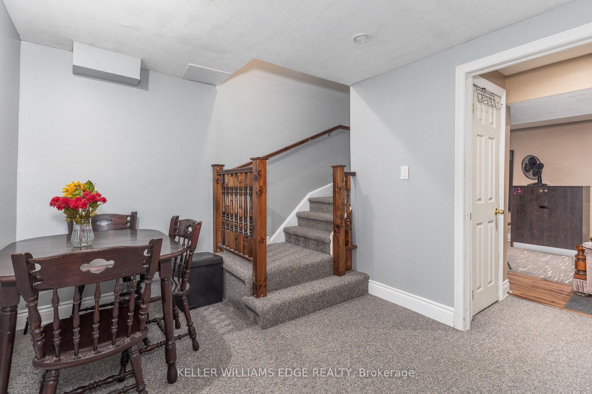 Photo 20 of 47 Heathfield Crescent, Hamilton, Waterdown — HOMEH