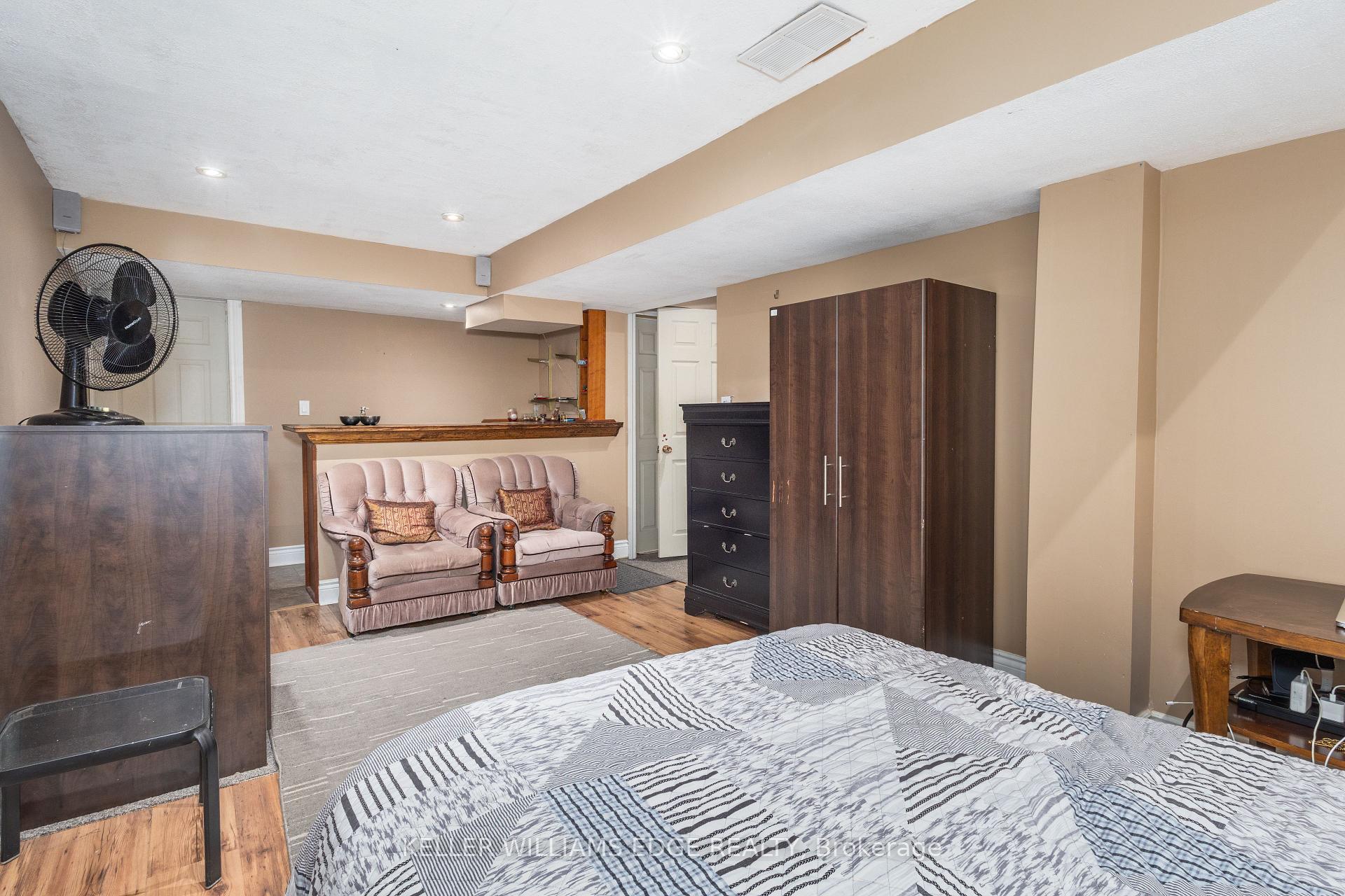 Photo 51 of 47 Heathfield Crescent, Hamilton, Waterdown — HOMEH