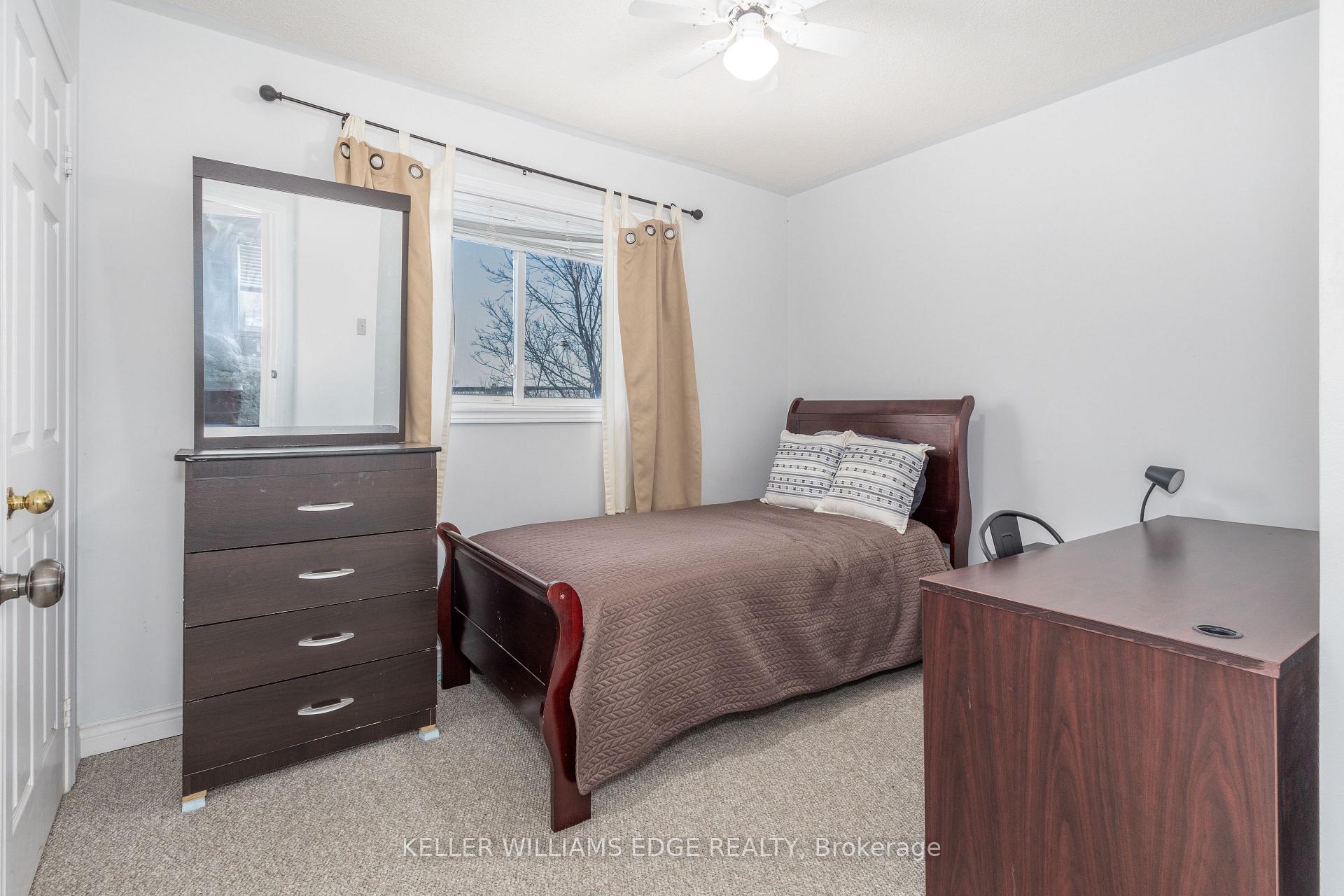 Photo 36 of 47 Heathfield Crescent, Hamilton, Waterdown — HOMEH