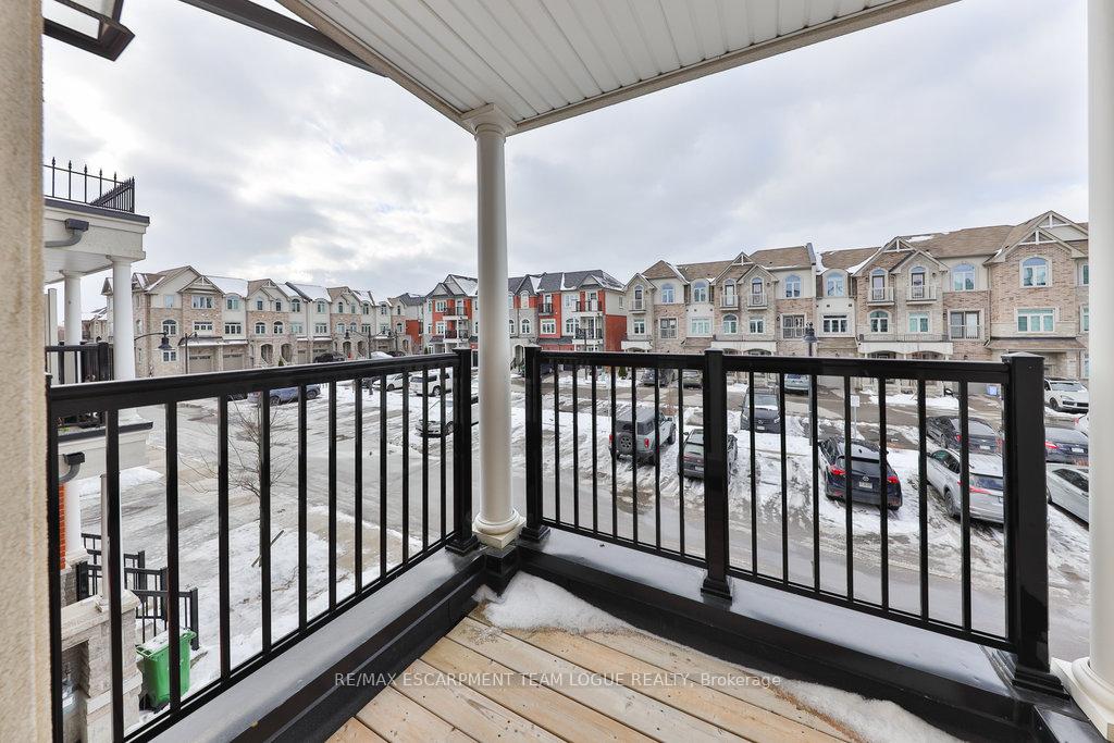 Photo 25 of 34 Borers Creek Circle, Hamilton, Waterdown — HOMEH