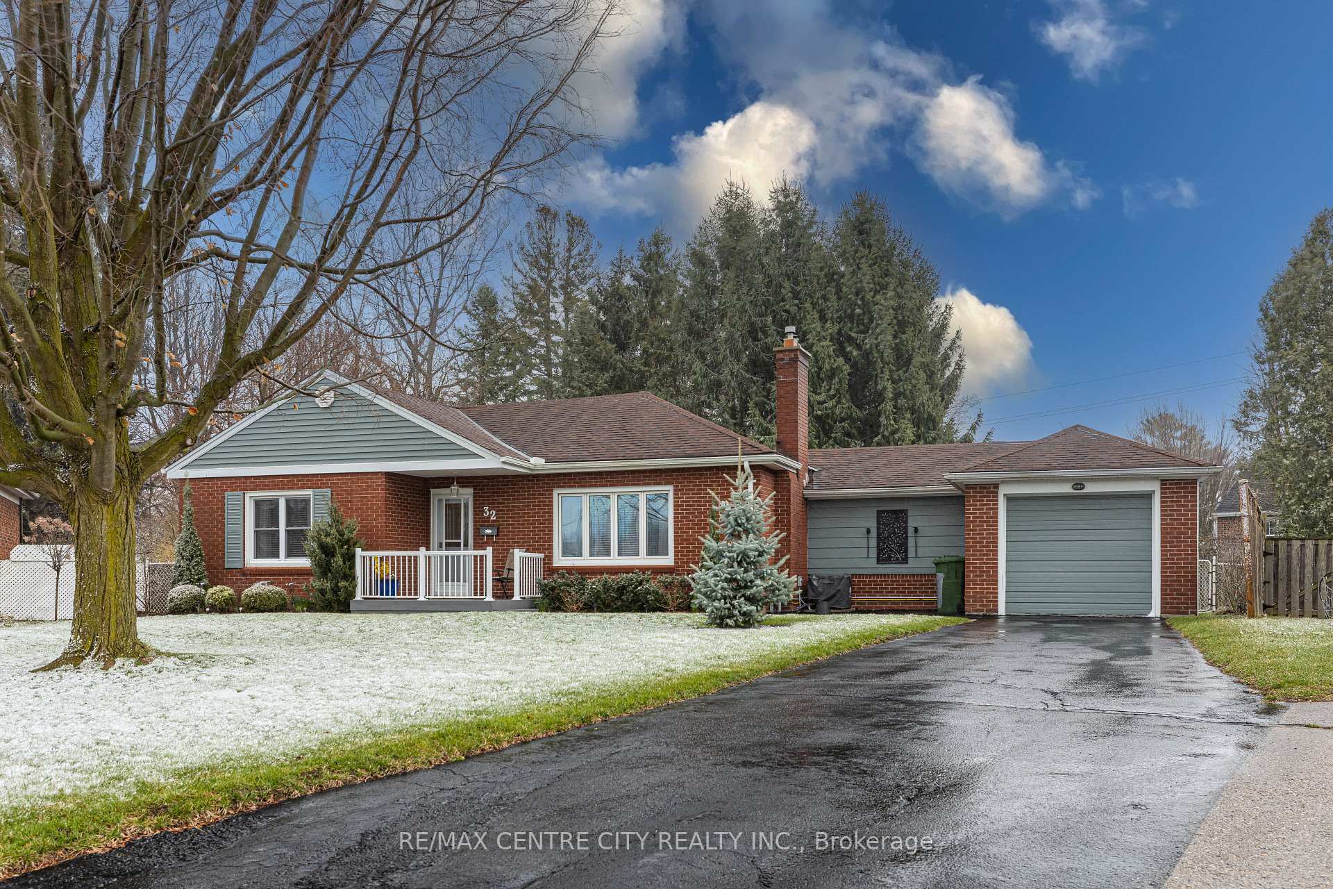 Front of 32 Dieppe Drive