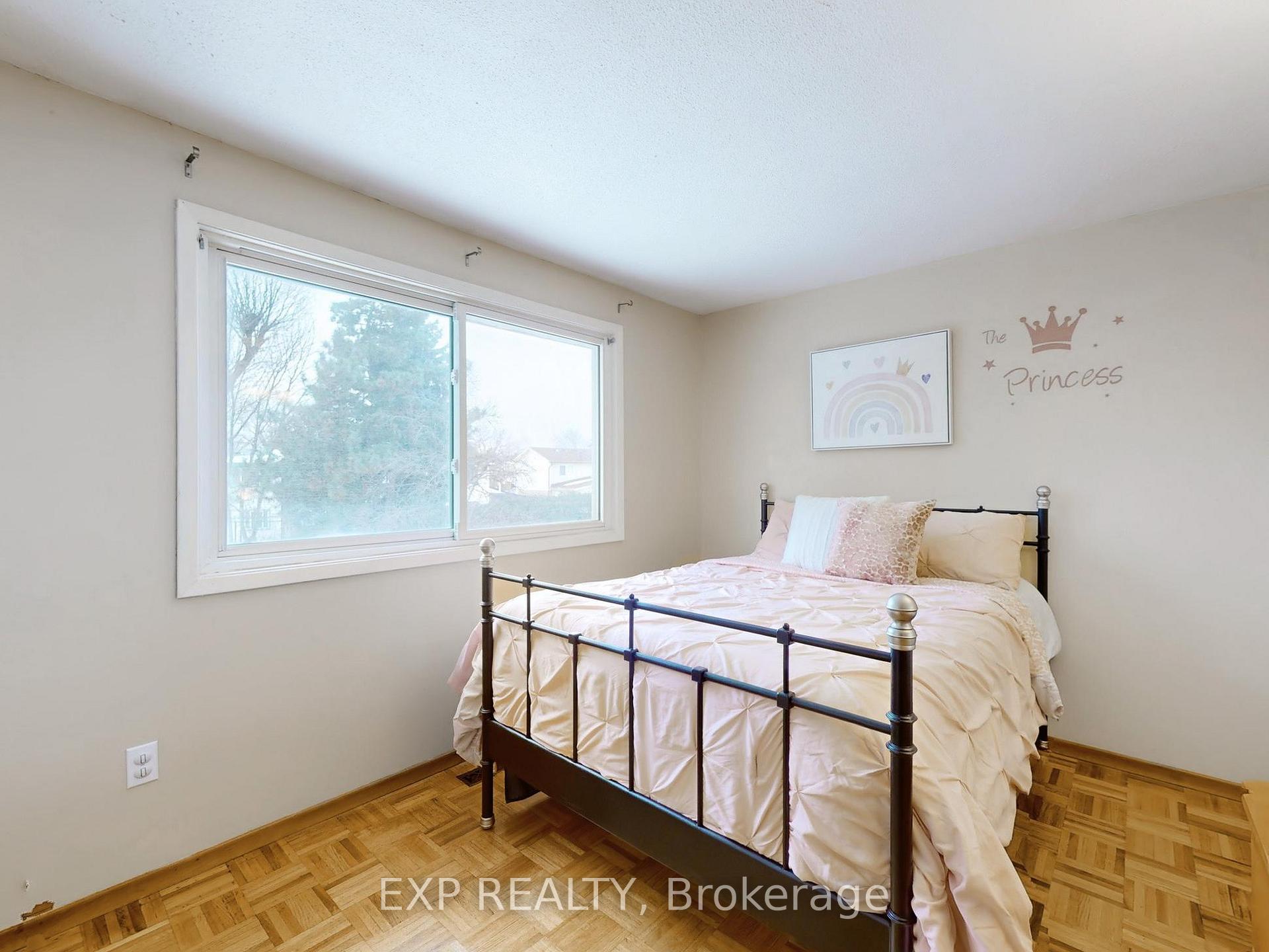 Photo 19 of 13 Newstead Crescent, Brampton, Madoc — HOMEH