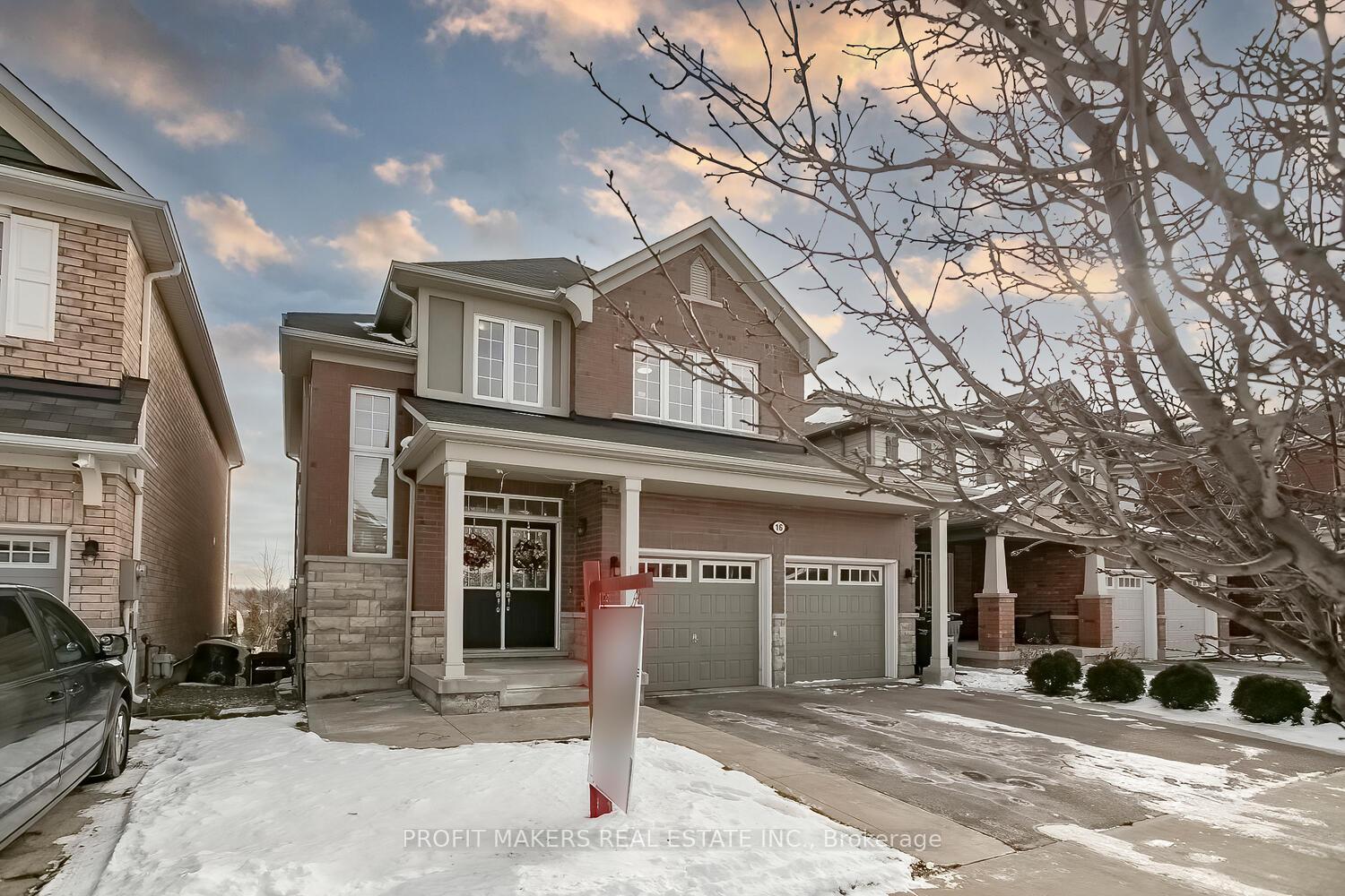 Photo 3 of 16 Miracle Trail, Brampton, Northwest Brampton — HOMEH