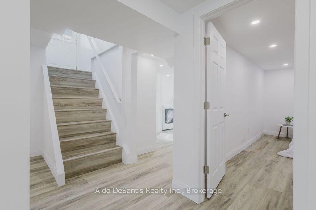 Photo 13 of 585 East 27th Street, Hamilton, Burkholme — HOMEH