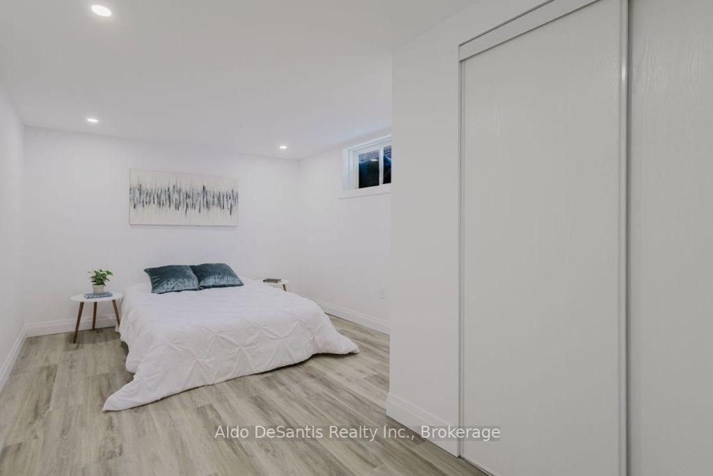 Photo 19 of 585 East 27th Street, Hamilton, Burkholme — HOMEH