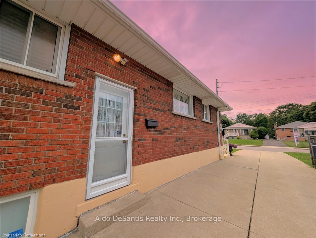 Photo 24 of 585 East 27th Street, Hamilton, Burkholme — HOMEH