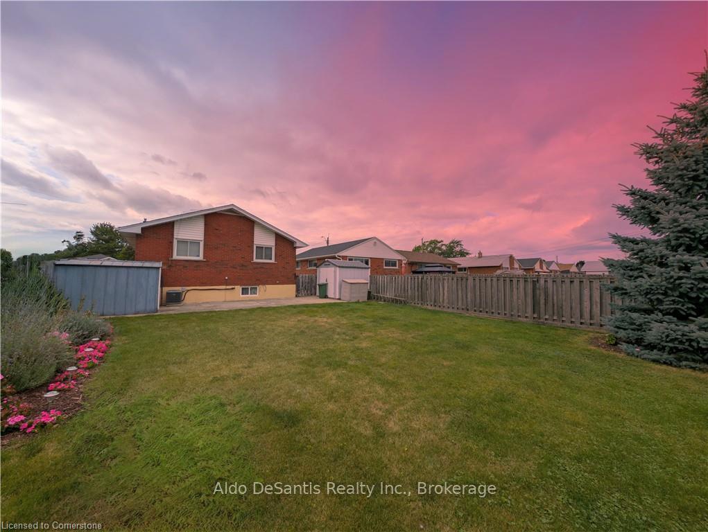 Photo 26 of 585 East 27th Street, Hamilton, Burkholme — HOMEH