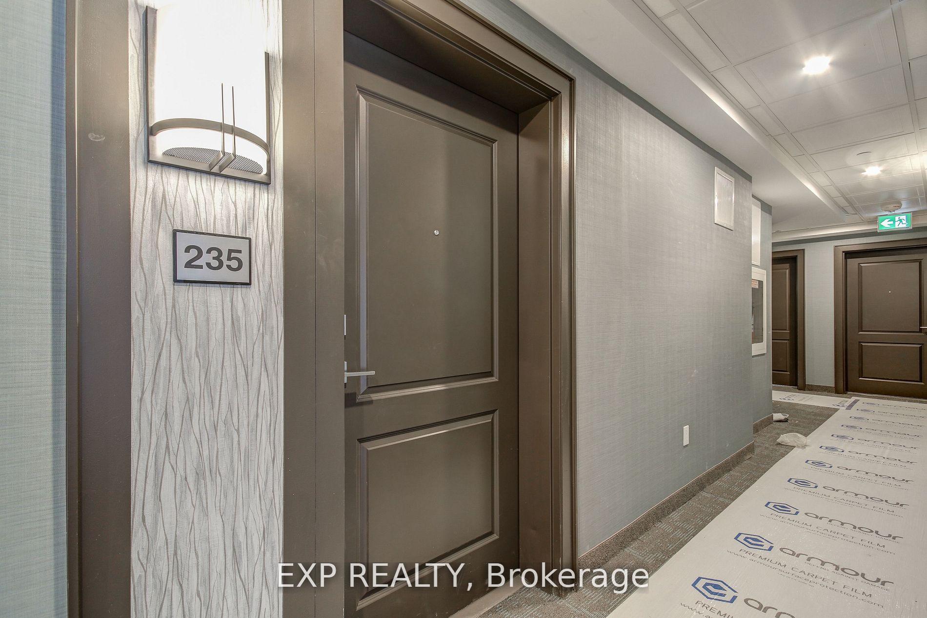 Photo 2 of Unit 235, 10 Mallard Trail E, Hamilton, Waterdown — HOMEH