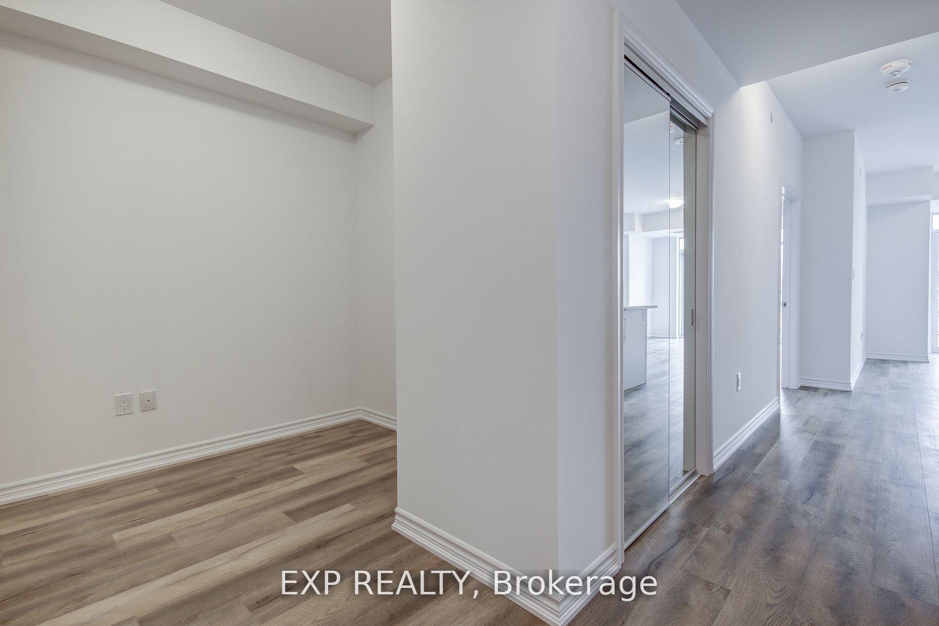 Photo 4 of Unit 235, 10 Mallard Trail E, Hamilton, Waterdown — HOMEH