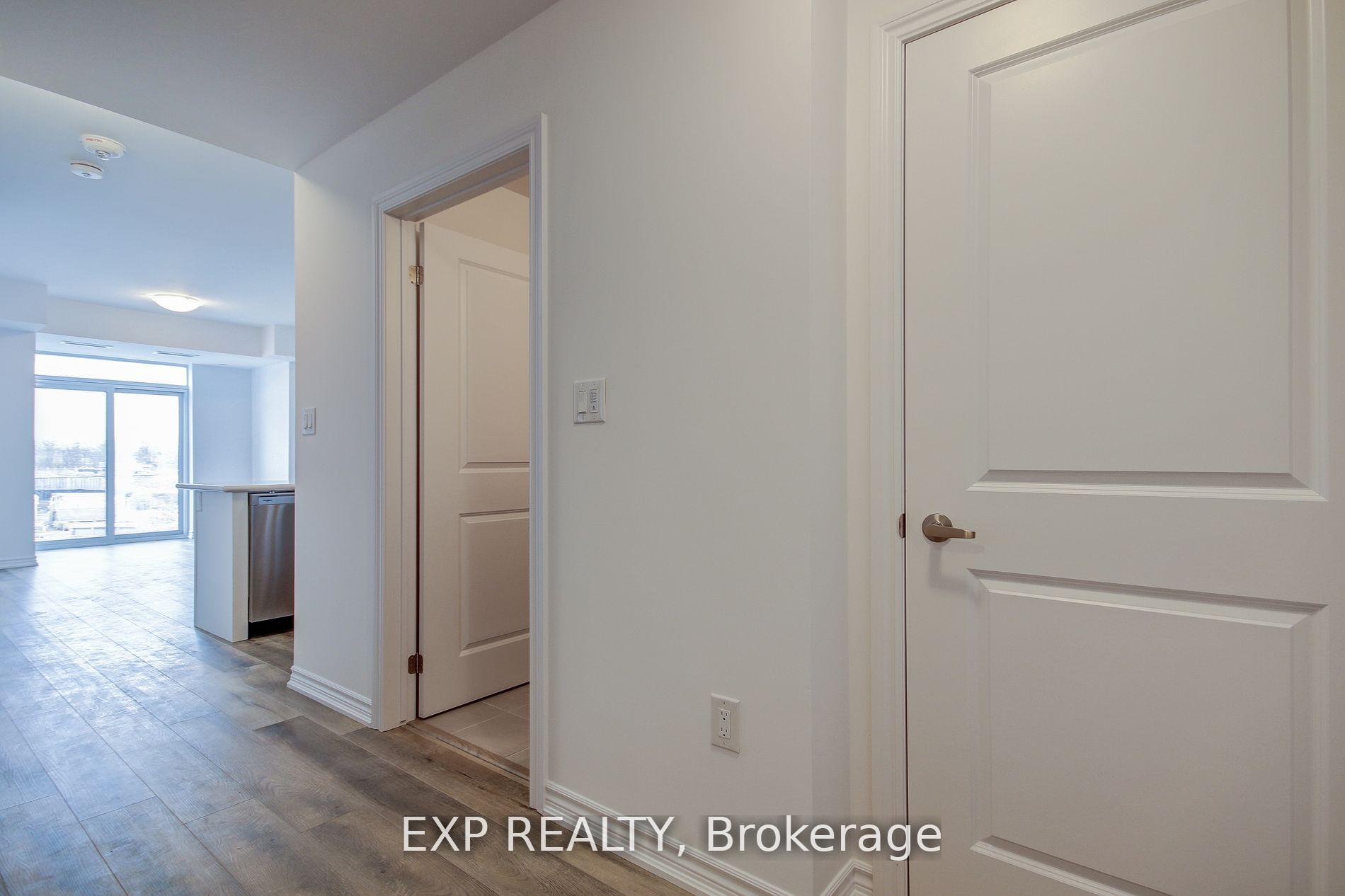 Photo 6 of Unit 235, 10 Mallard Trail E, Hamilton, Waterdown — HOMEH