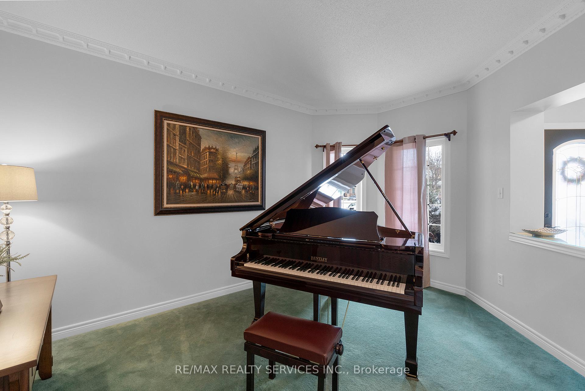 Photo 25 of 10 Barnes Court, Brampton, Snelgrove — HOMEH