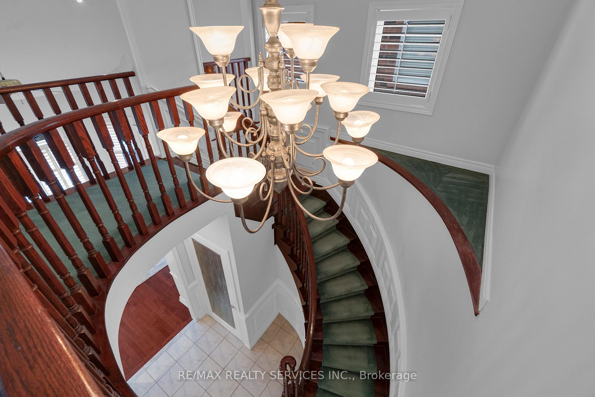 Photo 40 of 10 Barnes Court, Brampton, Snelgrove — HOMEH