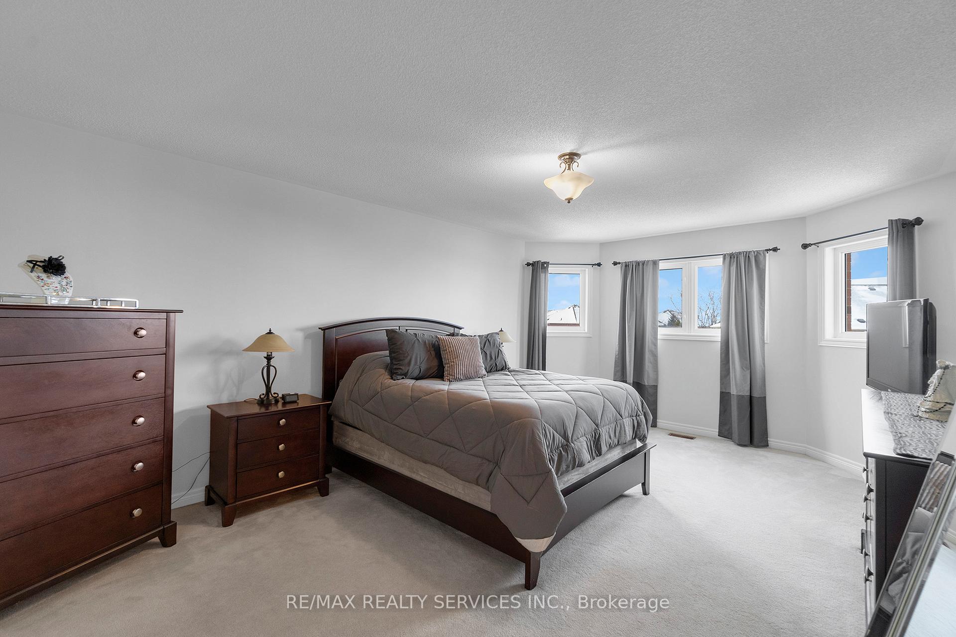 Photo 41 of 10 Barnes Court, Brampton, Snelgrove — HOMEH