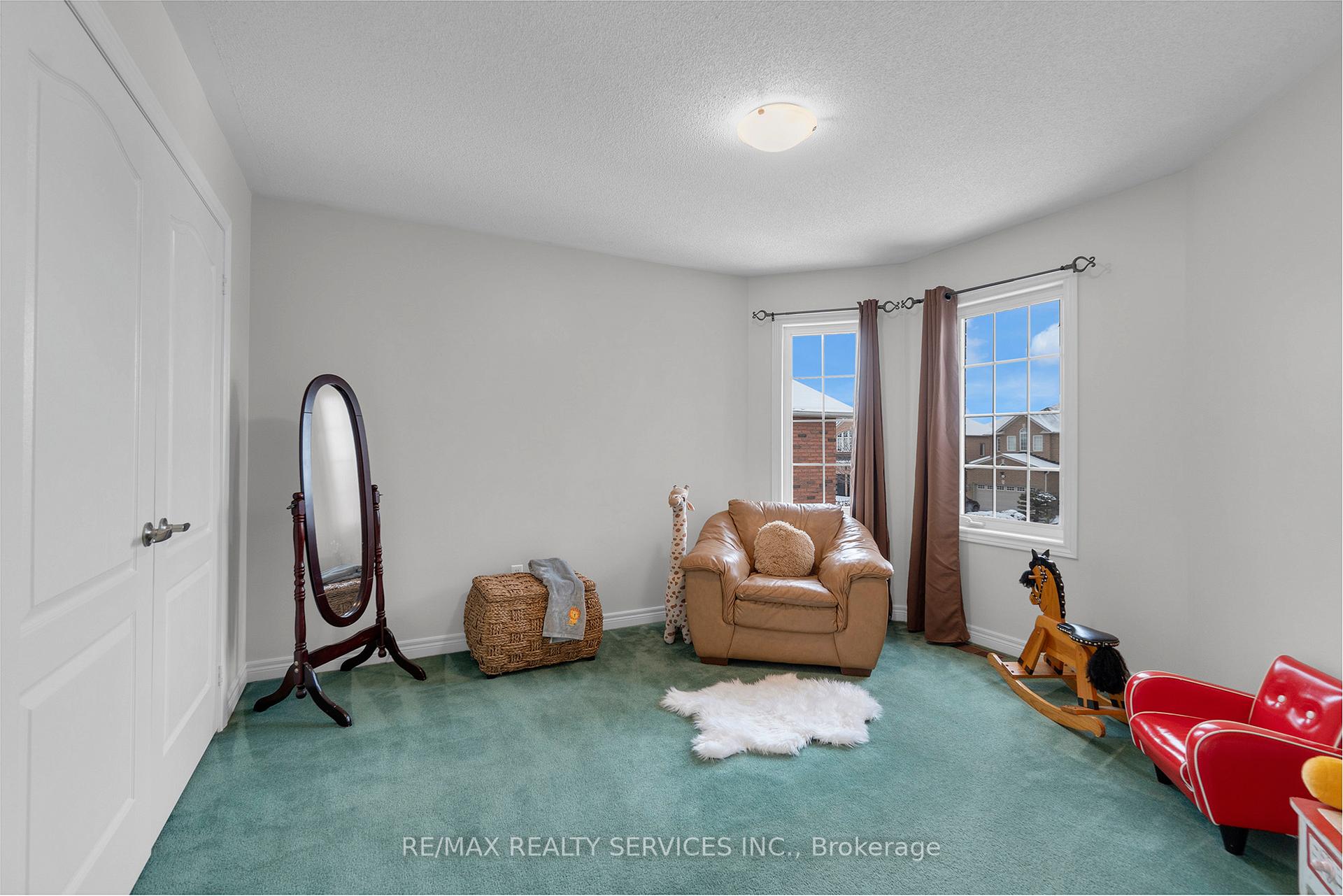 Photo 44 of 10 Barnes Court, Brampton, Snelgrove — HOMEH