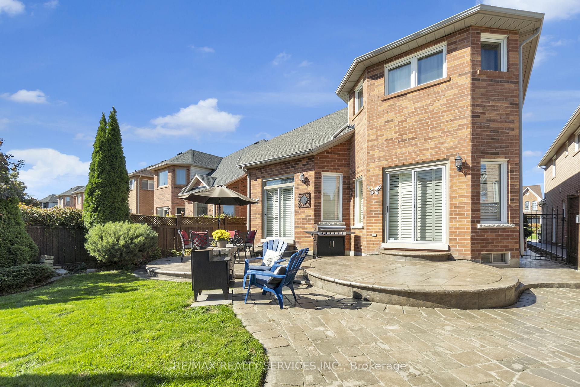 Photo 55 of 10 Barnes Court, Brampton, Snelgrove — HOMEH
