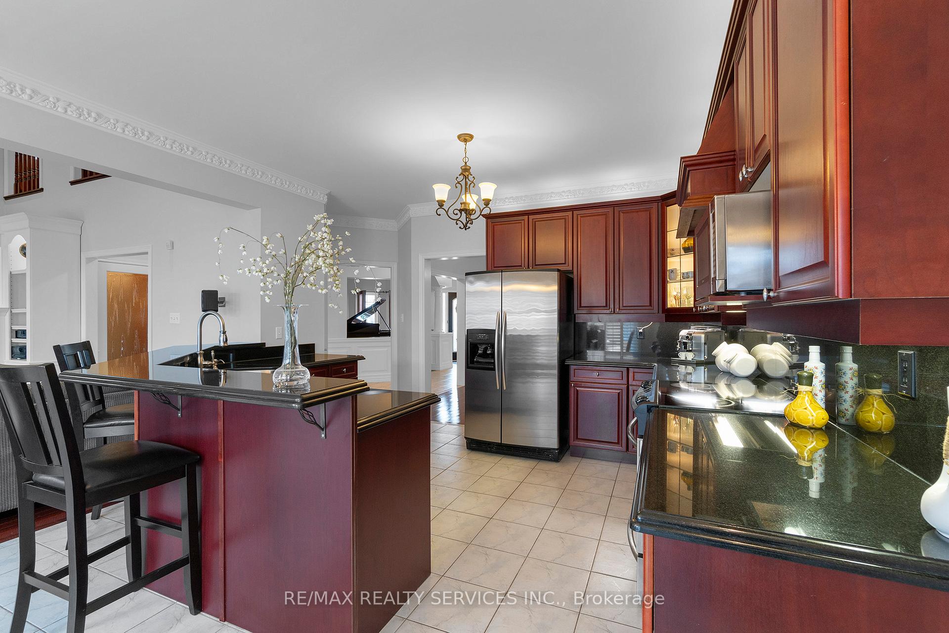 Photo 11 of 10 Barnes Court, Brampton, Snelgrove — HOMEH