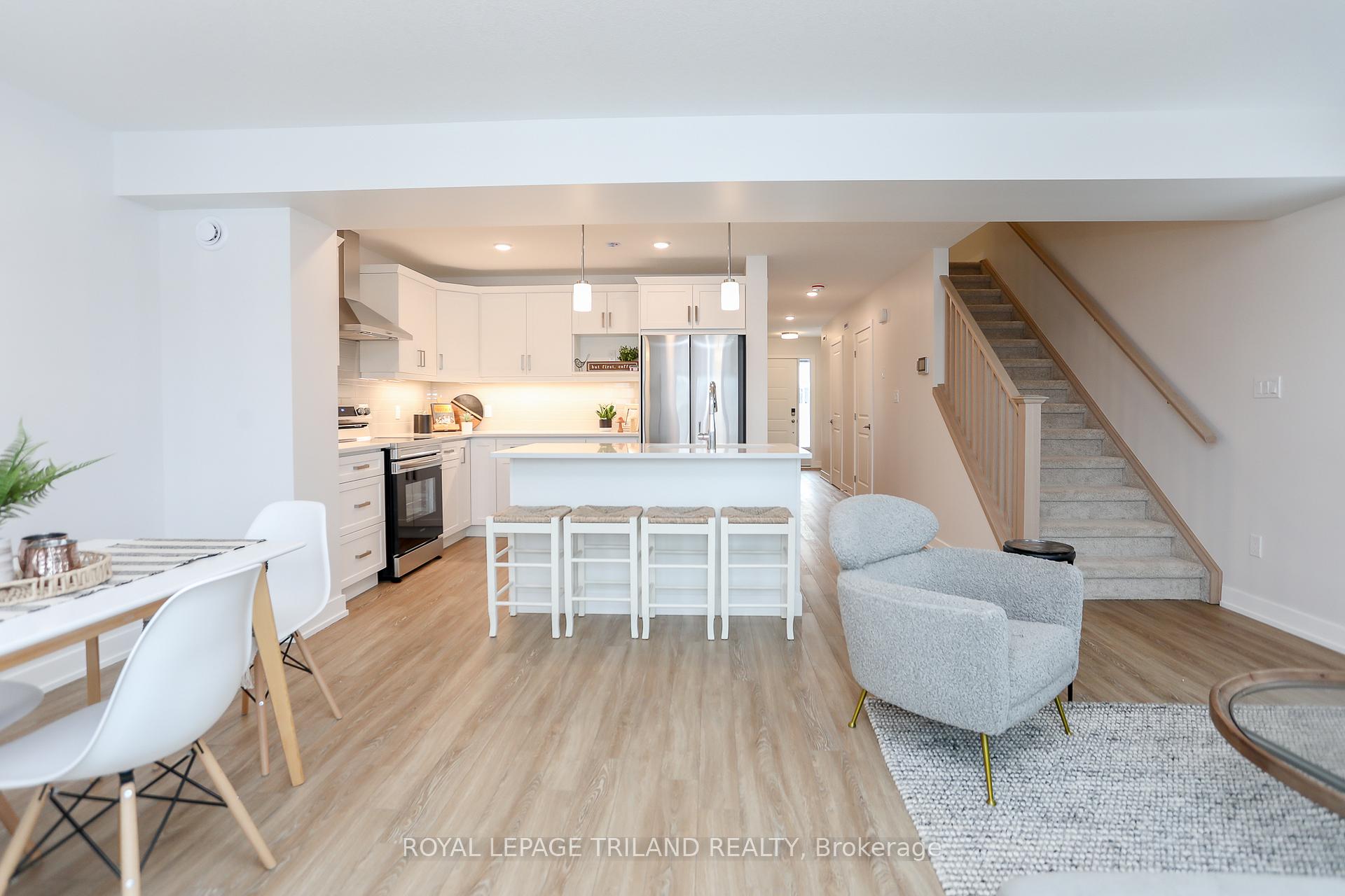 Photo 22 of 101 Empire Parkway, St. Thomas — HOMEH
