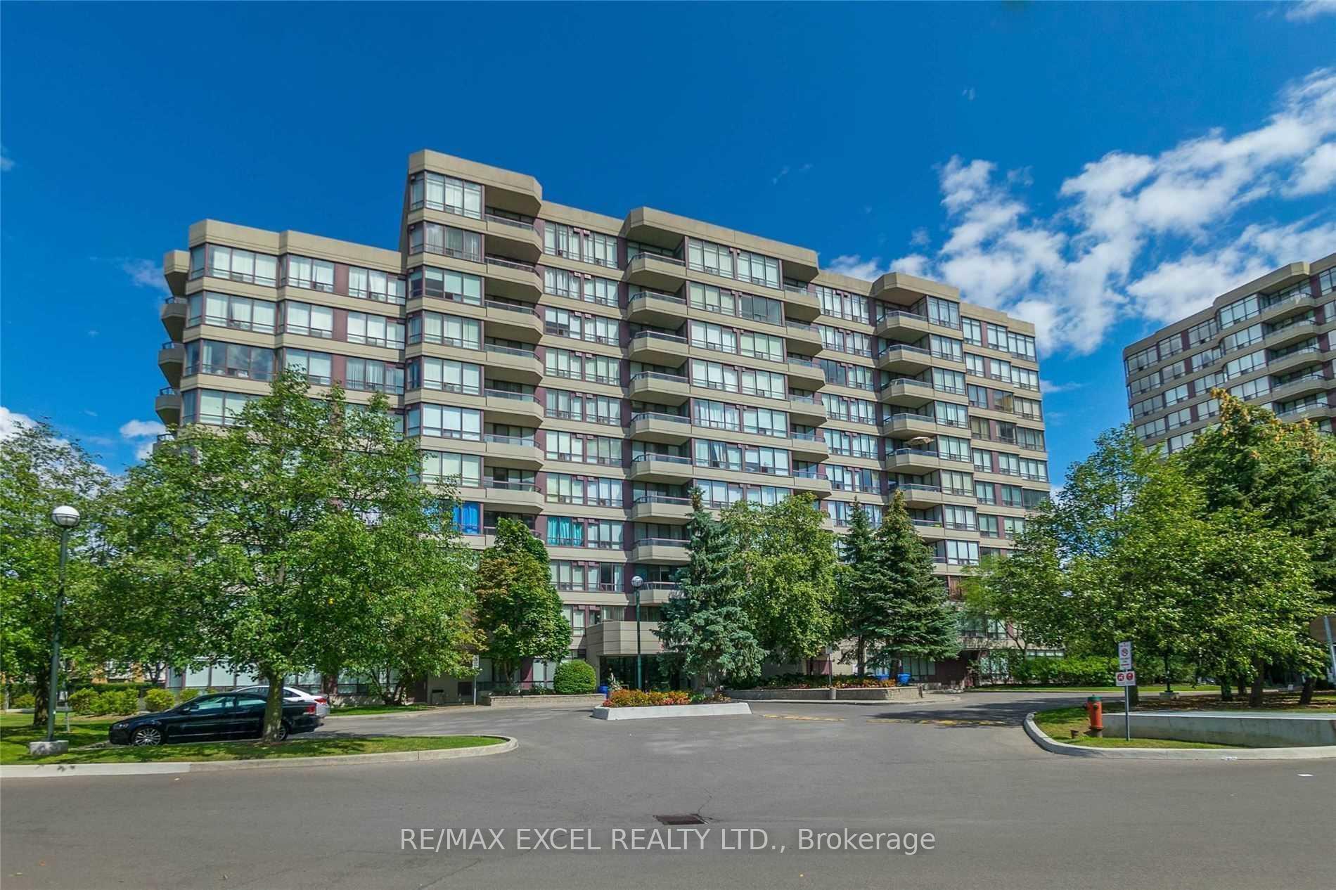 Front of Unit Ph203, 81 Townsgate Drive