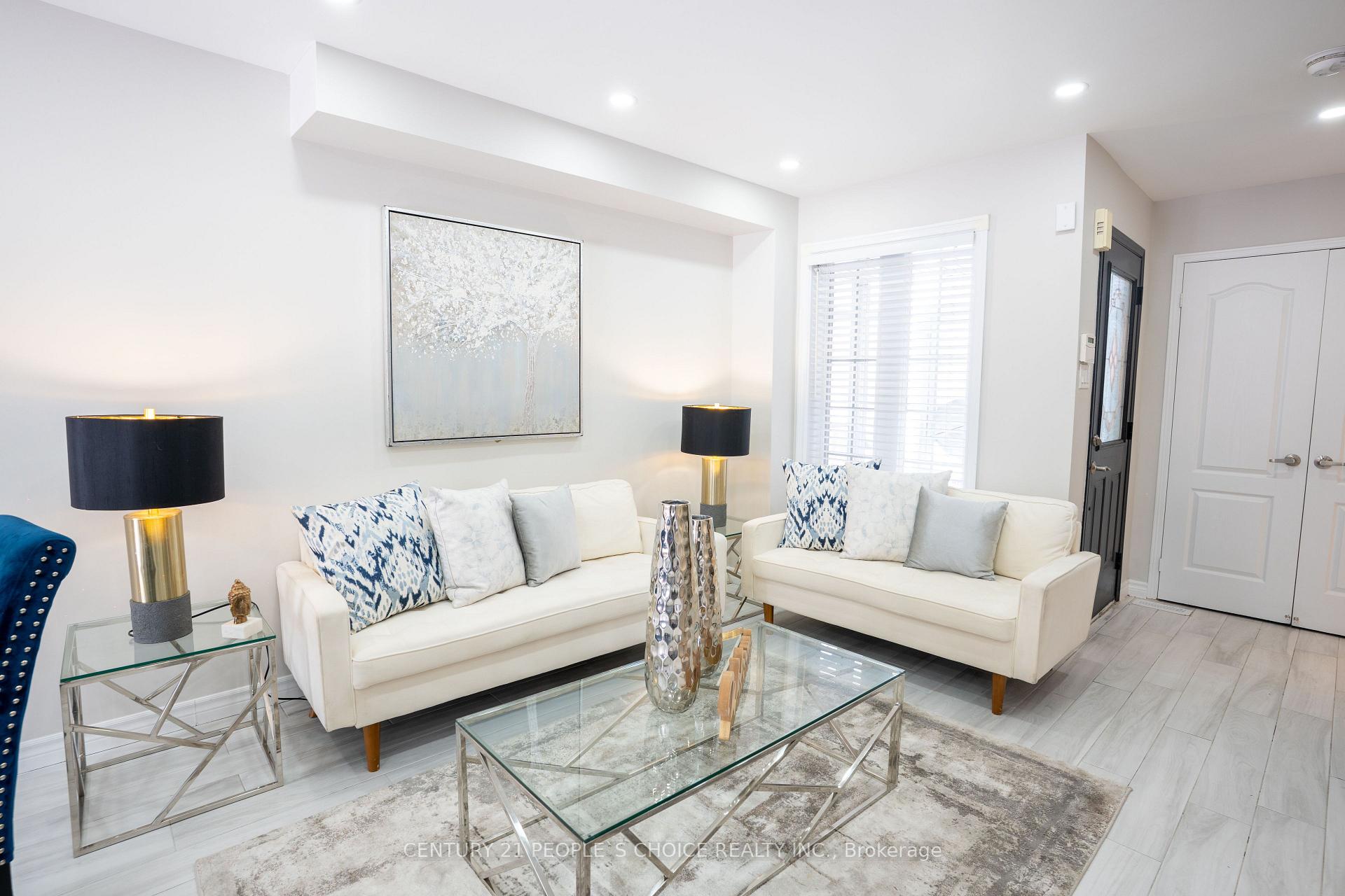 Photo 8 of 23 Cordgrass Crescent, Brampton, Sandringham-Wellington — HOMEH
