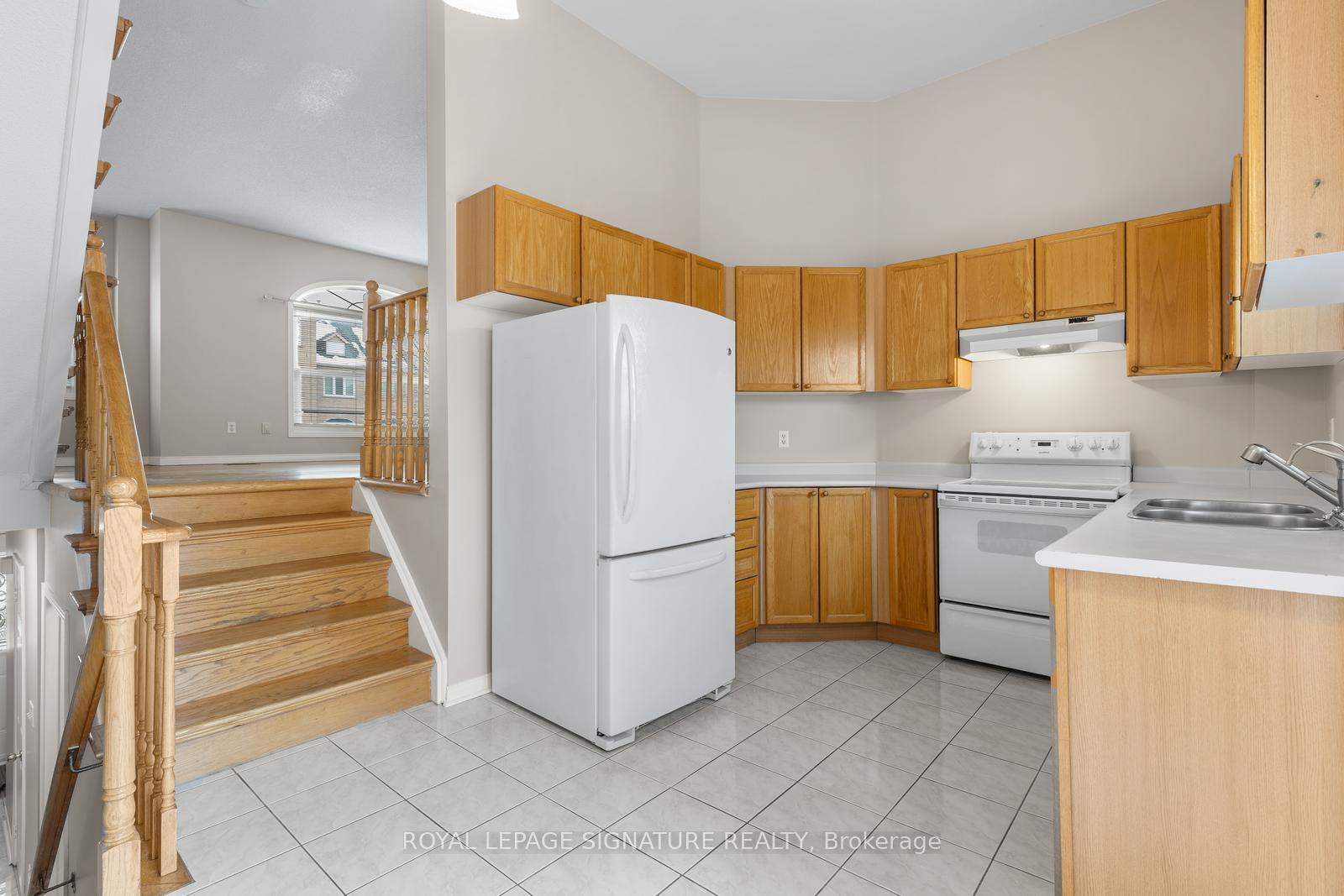 Photo 7 of 26 Provincial Place, Brampton, Northgate — HOMEH