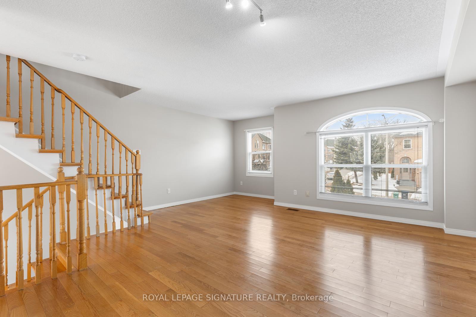 Photo 9 of 26 Provincial Place, Brampton, Northgate — HOMEH