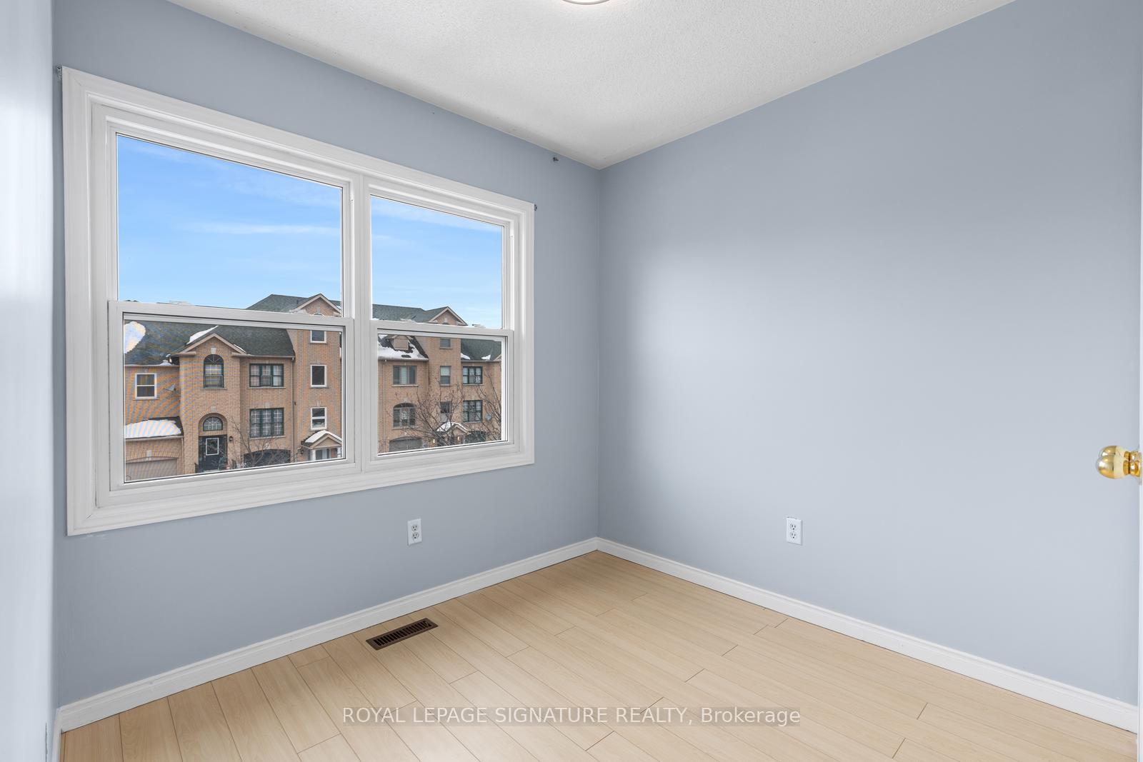 Photo 17 of 26 Provincial Place, Brampton, Northgate — HOMEH