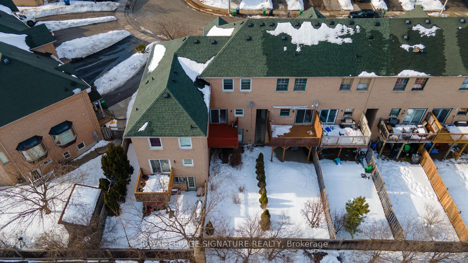 Photo 20 of 26 Provincial Place, Brampton, Northgate — HOMEH